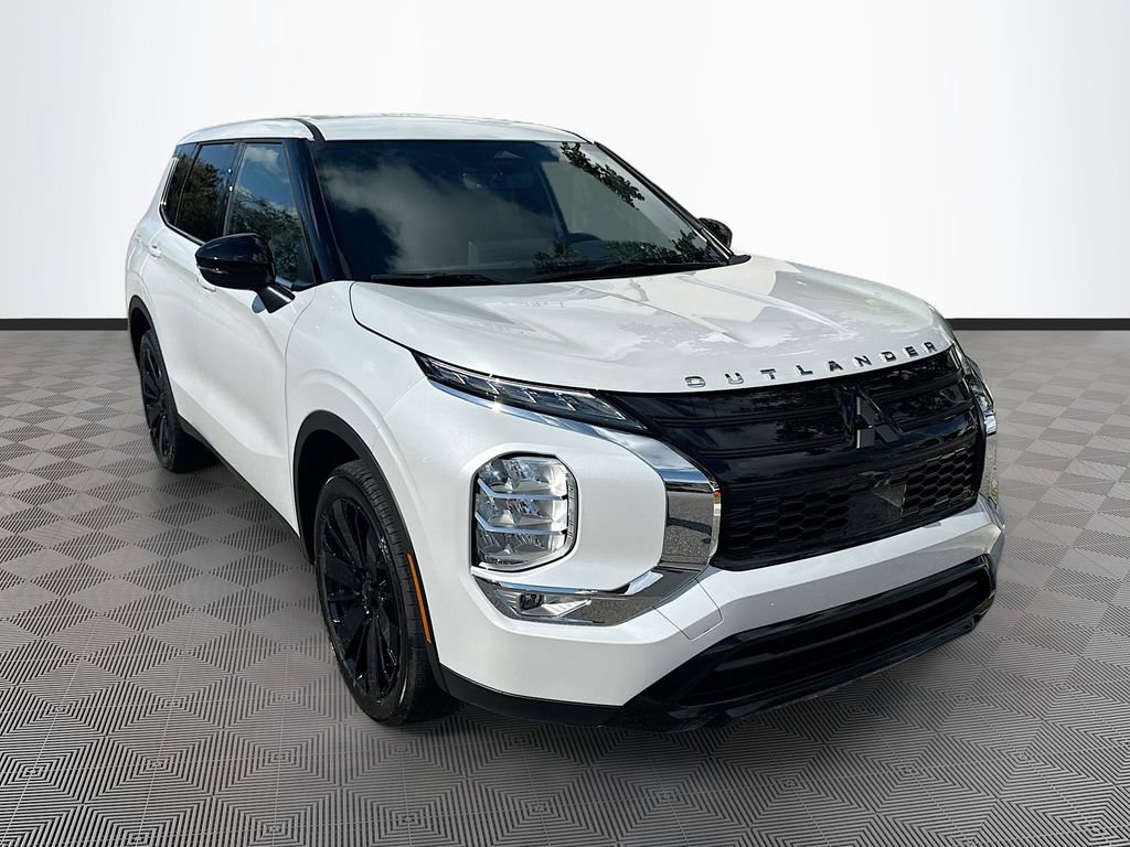 New 2026 Mitsubishi Outlander LE FWD image 3