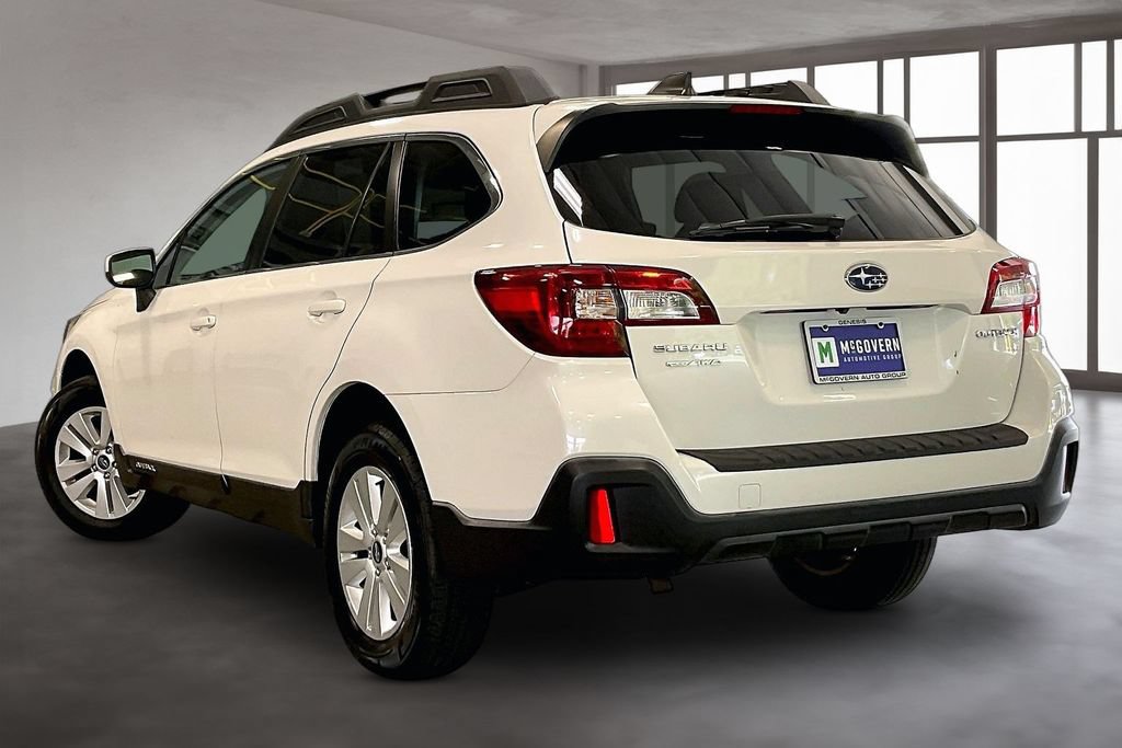 Used 2018 Subaru Outback 2.5i Premium AWD/4WD image 4