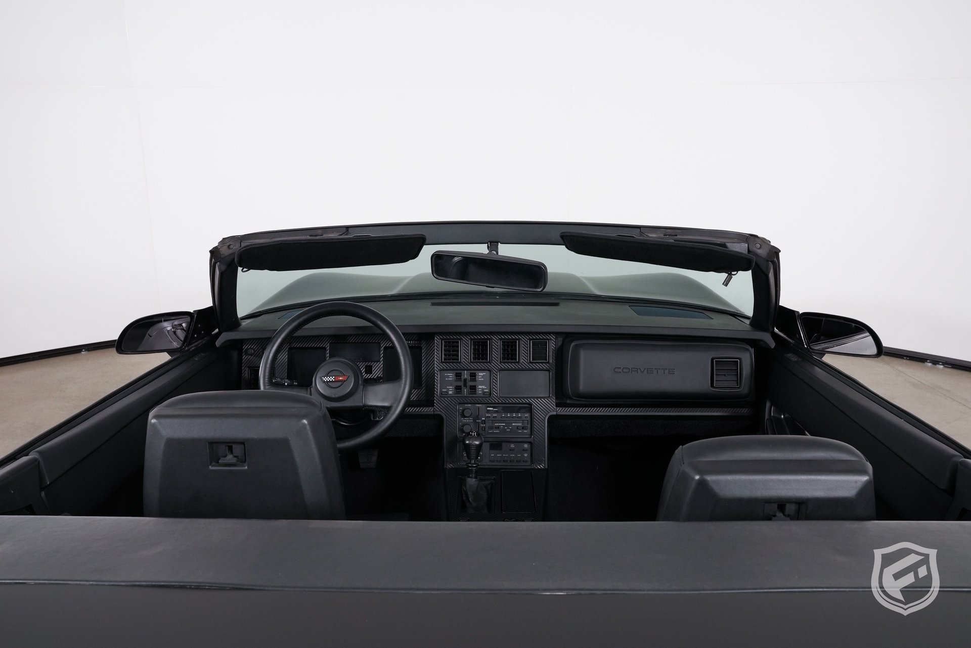 Used 1987 Chevrolet Corvette Convertible RWD image 13