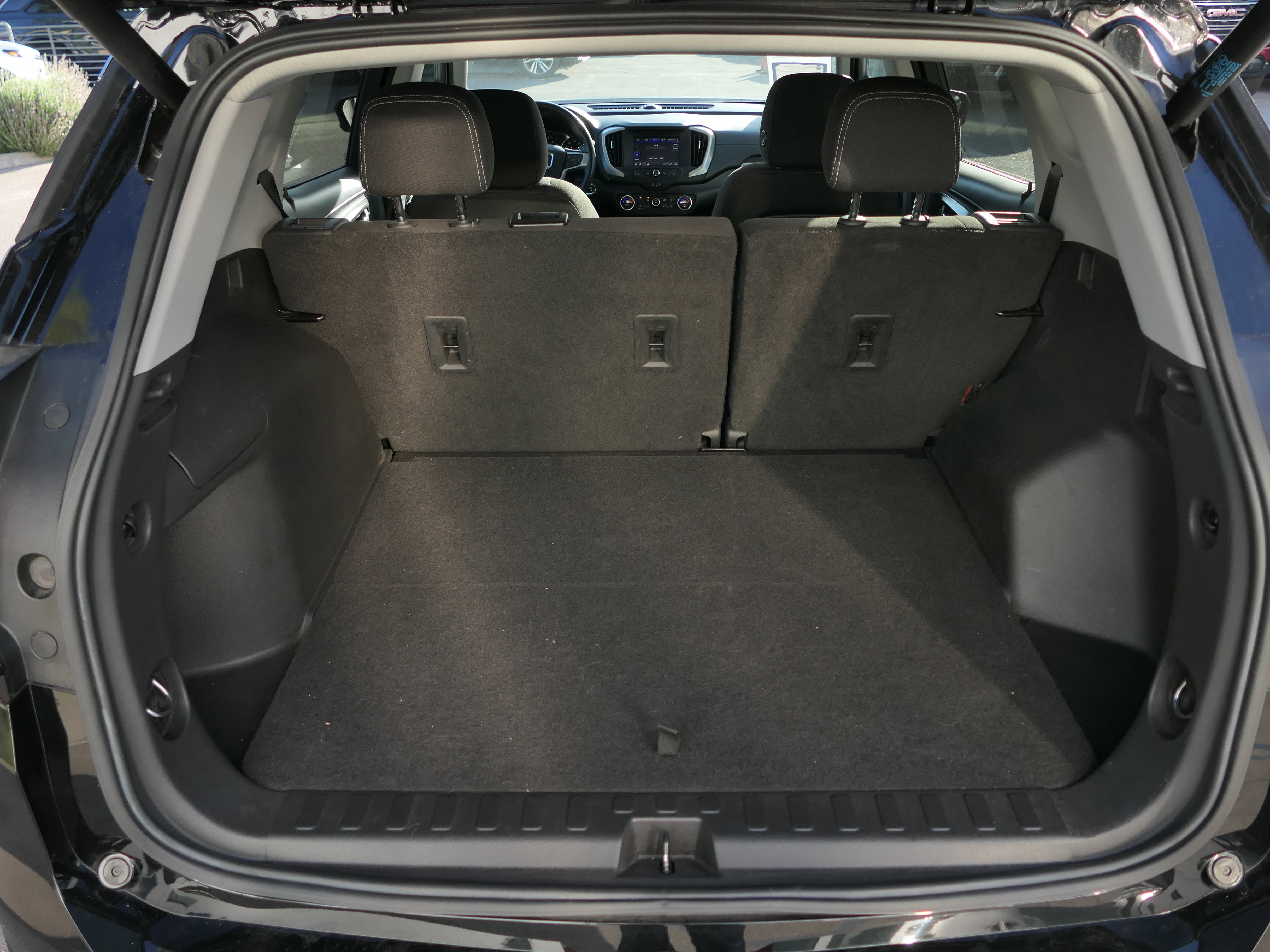 Used 2022 GMC Terrain SLE w/ Driver Convenience Package image 22