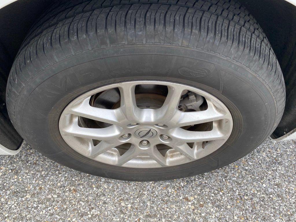 Used 2024 Chrysler Pacifica Touring-L FWD image 6