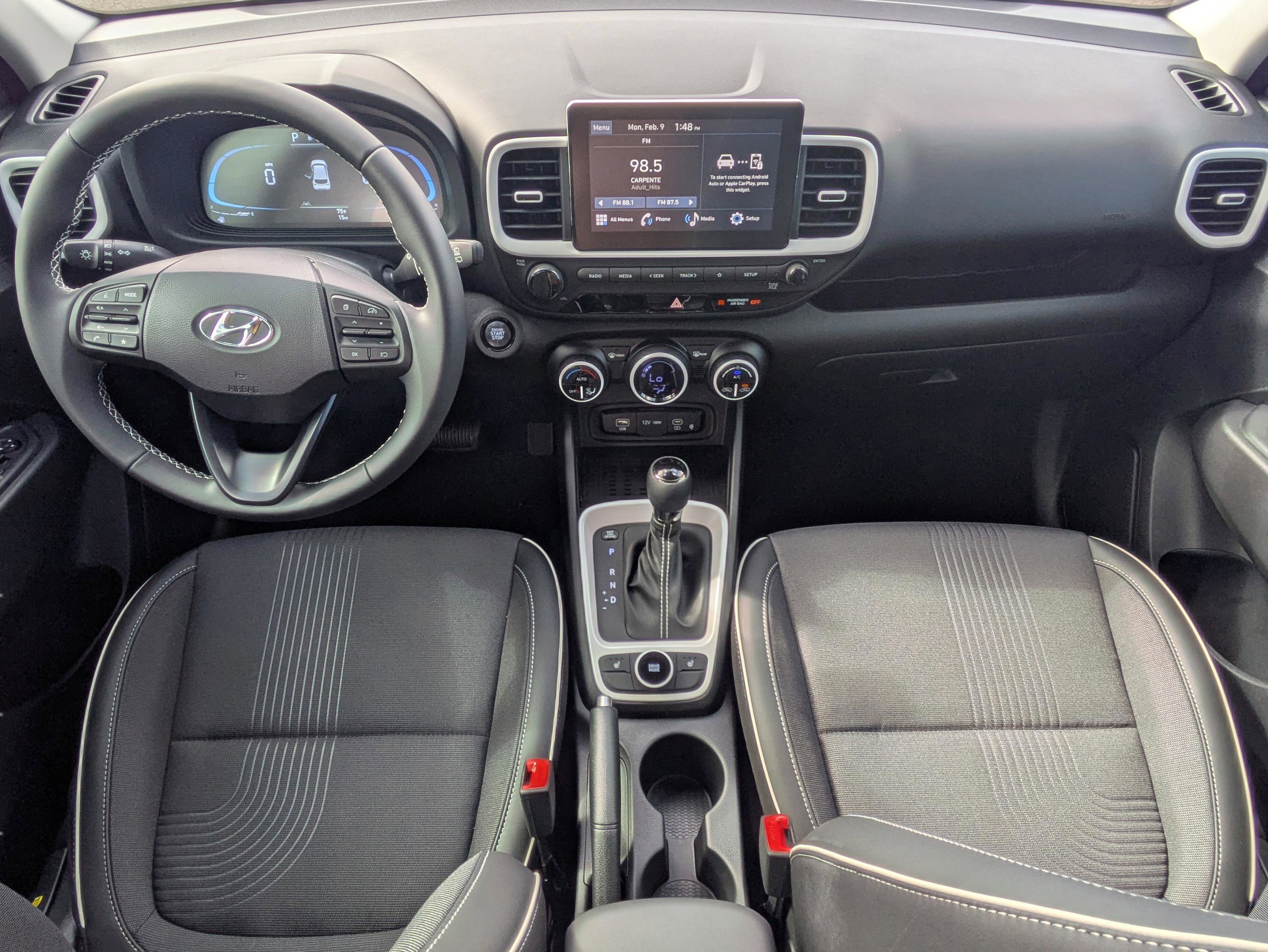New 2026 Hyundai Venue SEL FWD image 28