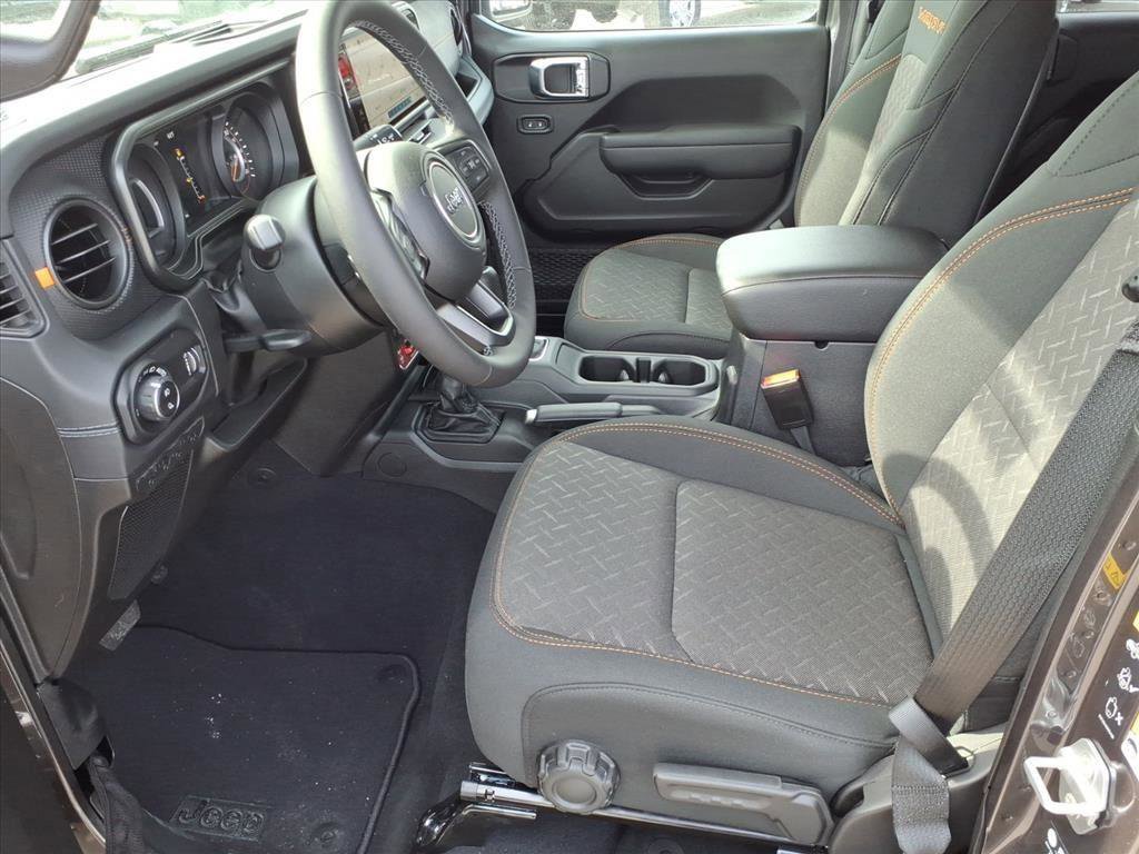 New 2026 Jeep Gladiator Mojave image 3