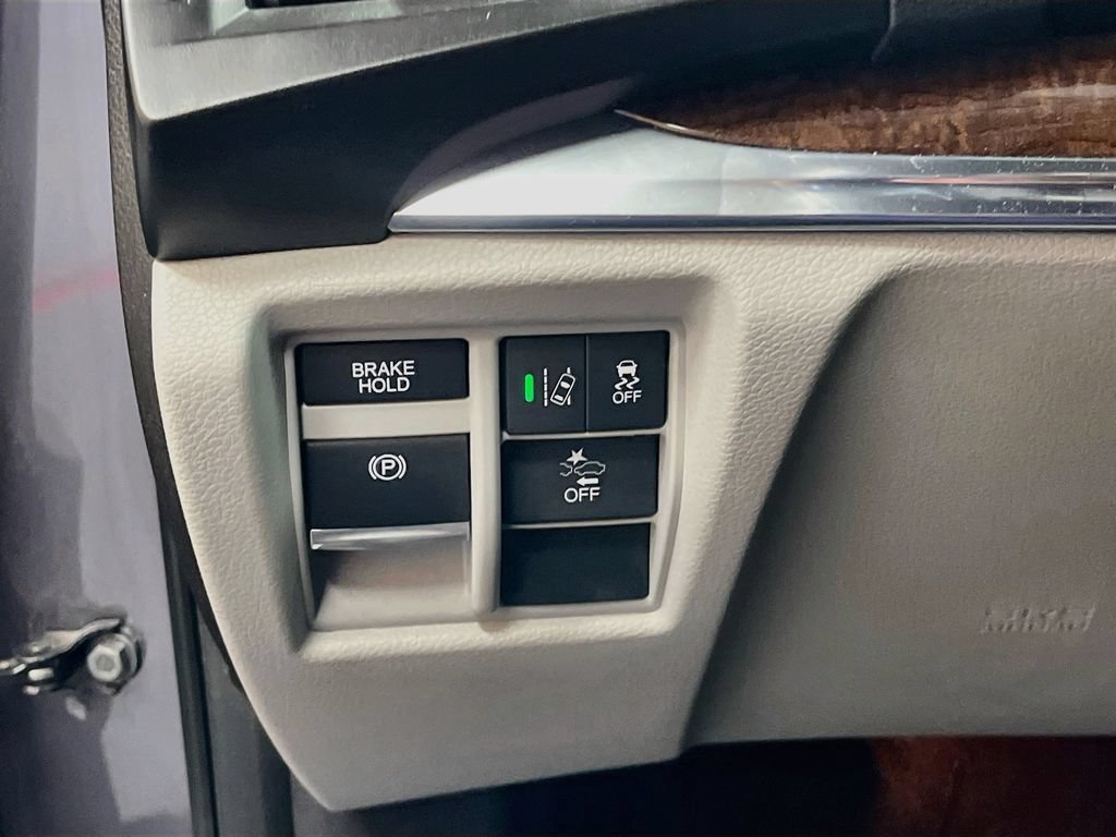 Used 2018 Acura MDX SH-AWD image 10