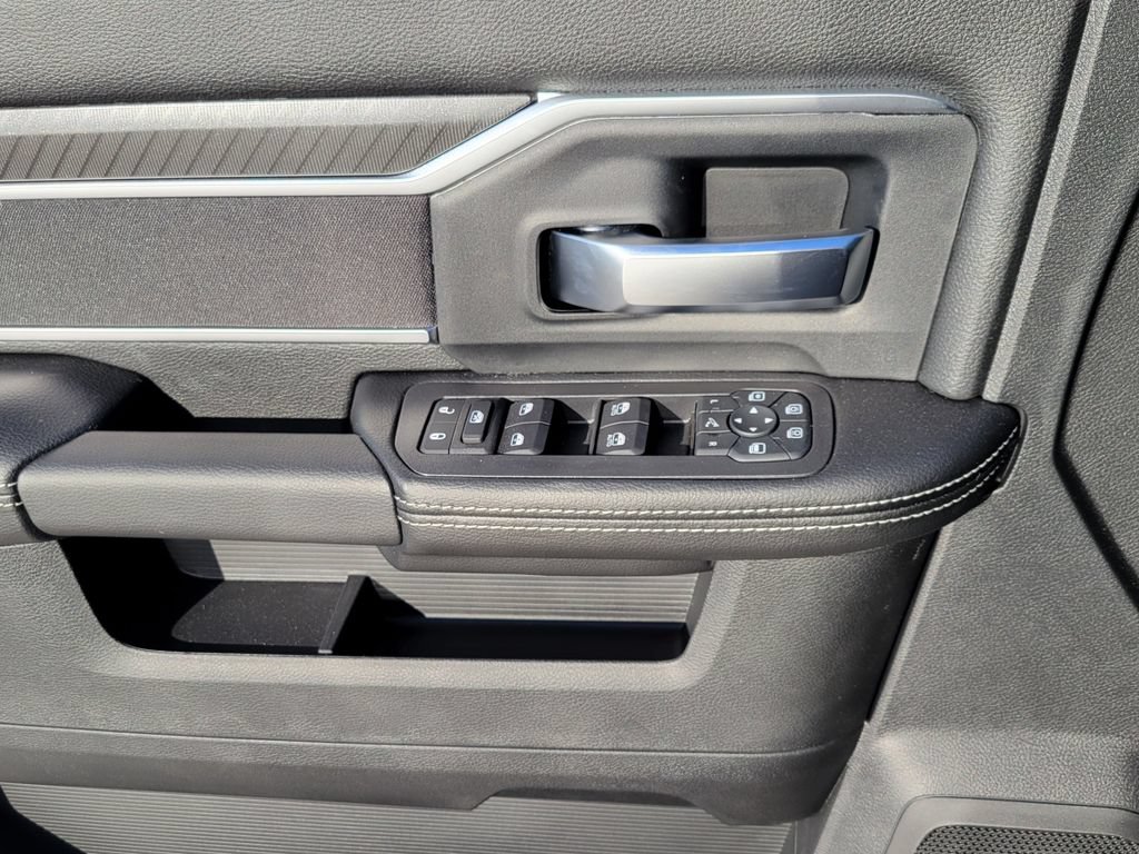 New 2026 RAM 2500 Big Horn AWD/4WD image 16