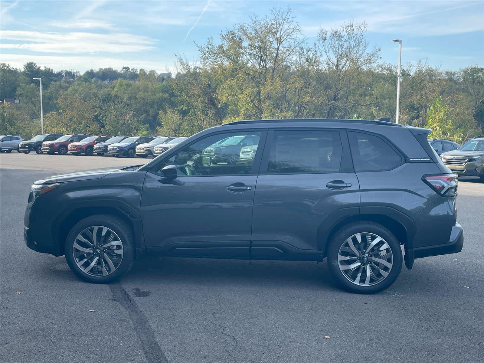 New 2026 Subaru Forester Touring AWD/4WD image 2
