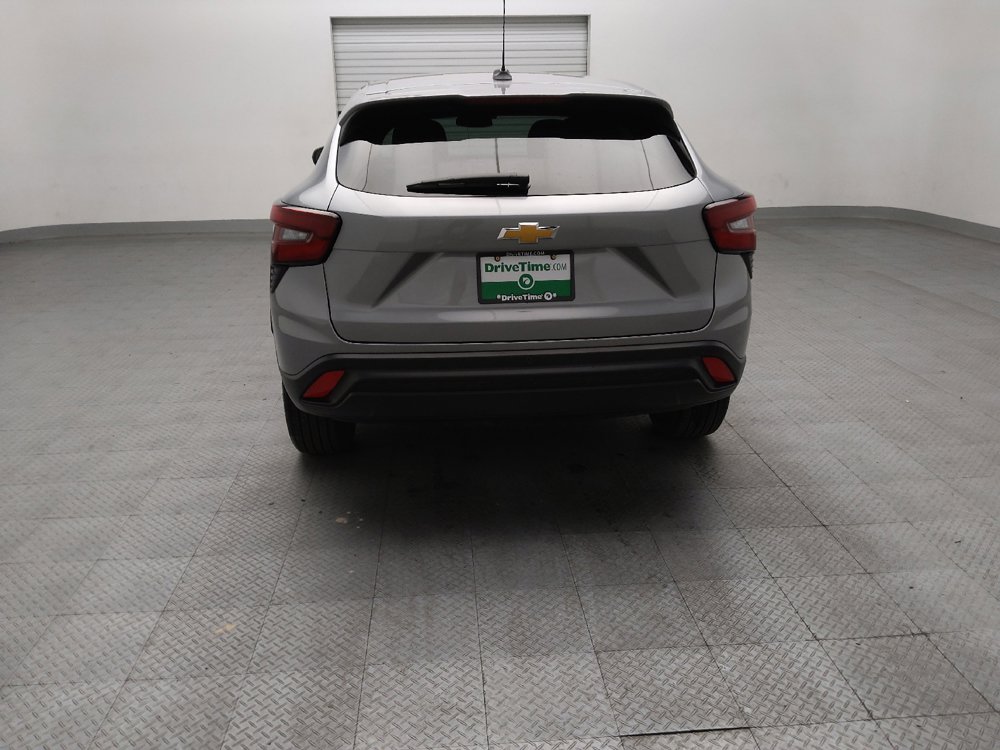 Used 2025 Chevrolet Trax LS w/ Driver Confidence Package FWD image 6