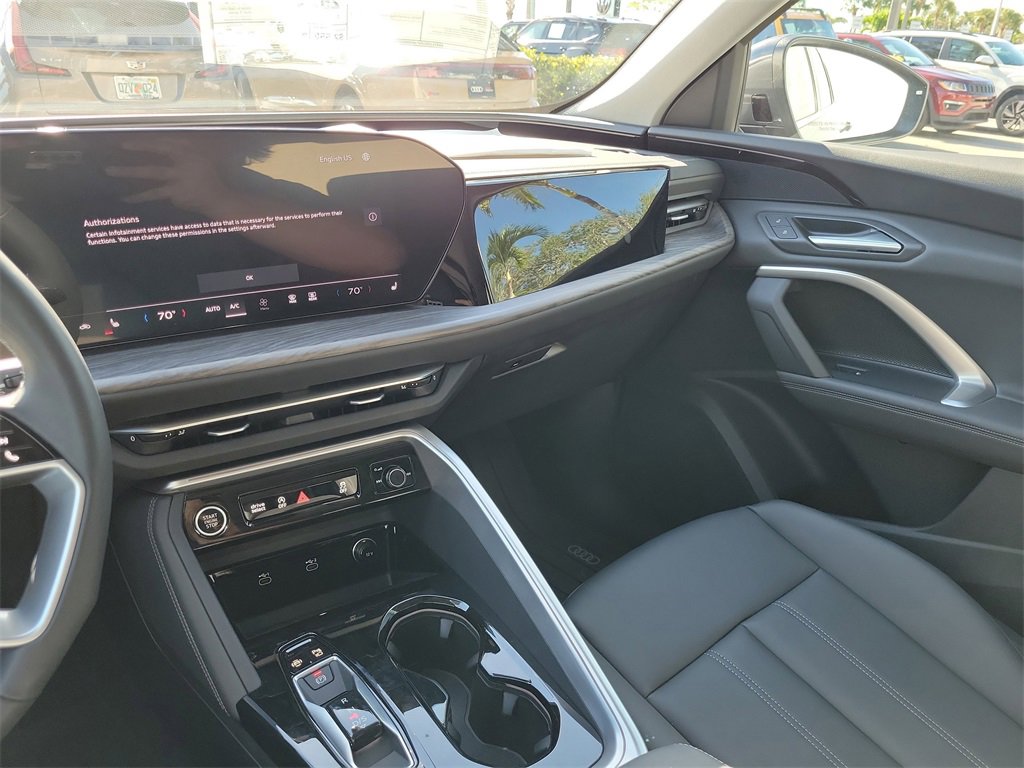 Certified 2025 Audi Q5 Premium w/ Convenience Package image 21