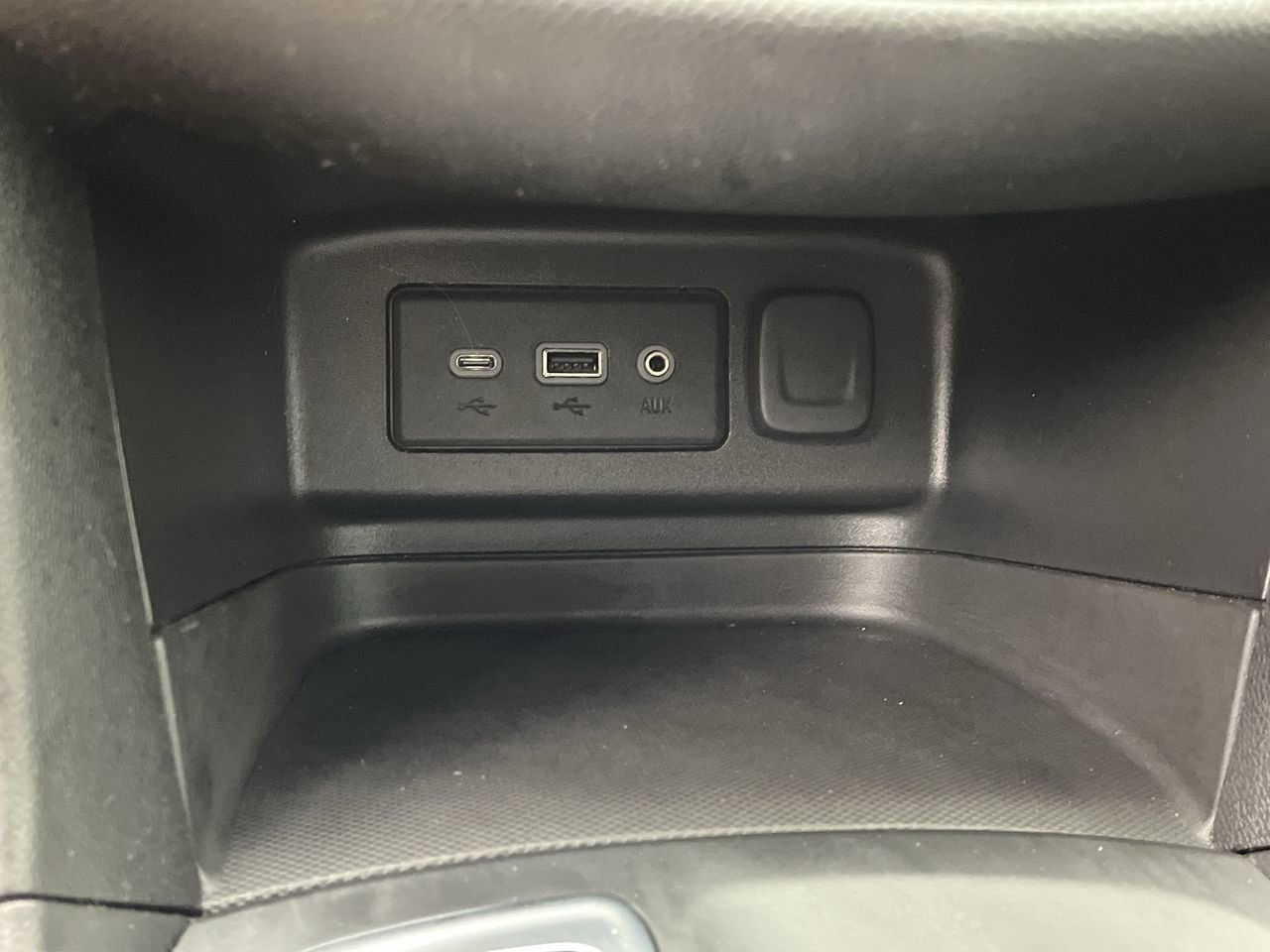 Used 2019 Chevrolet Equinox LT AWD/4WD image 22