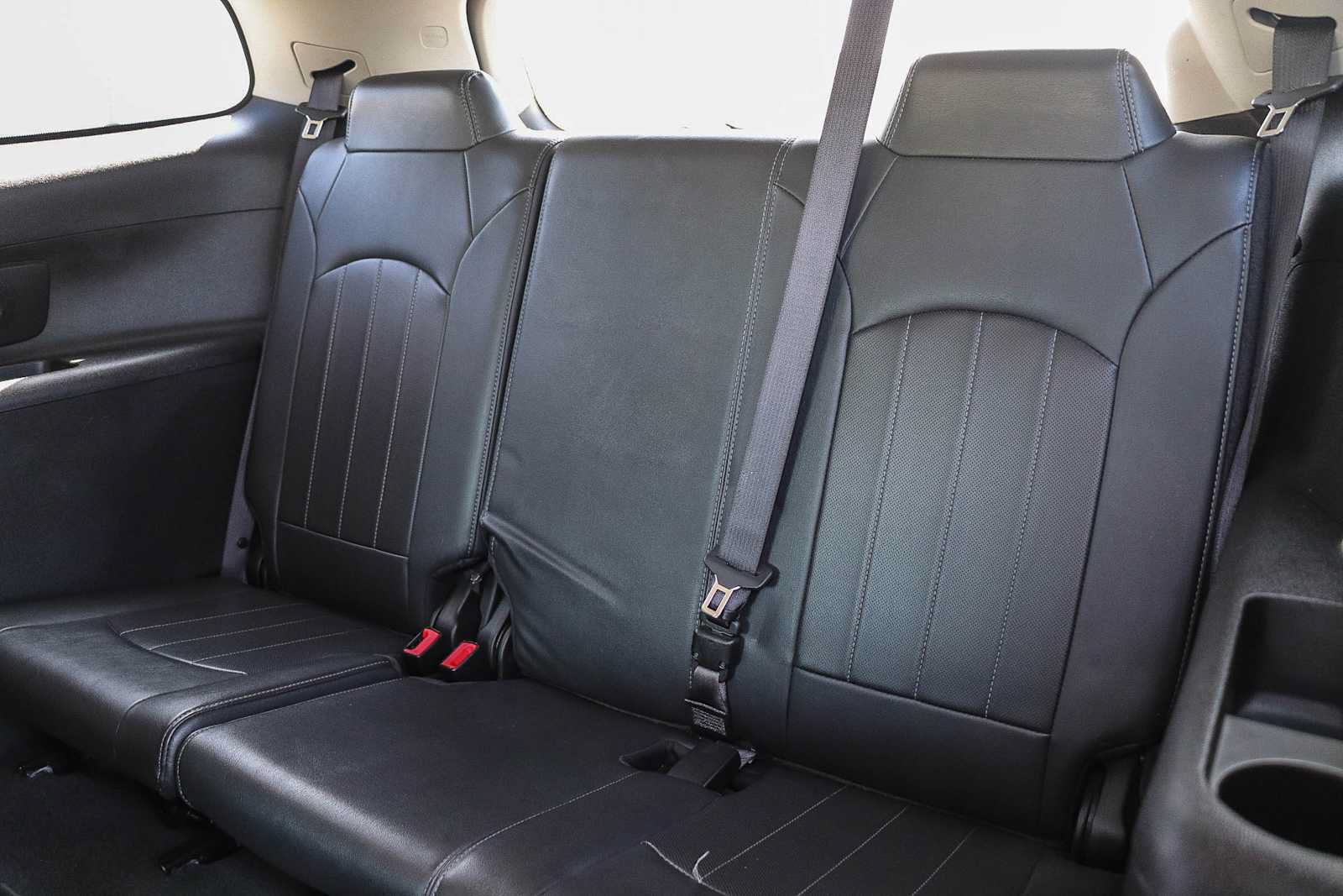 Used 2017 Buick Enclave Premium FWD image 17
