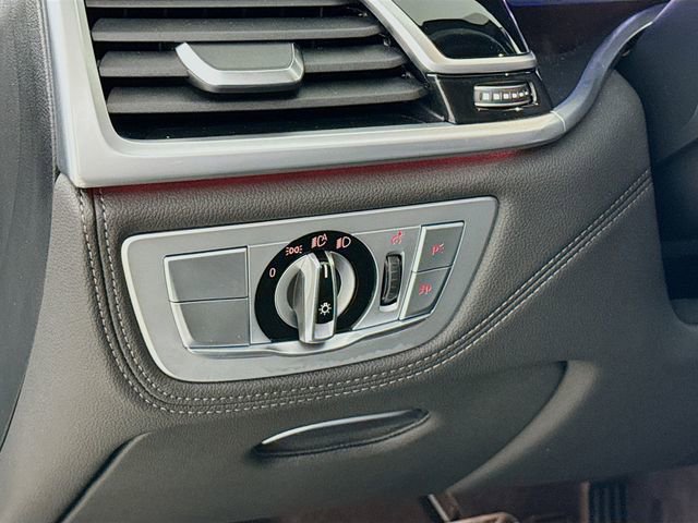 Used 2022 BMW ALPINA B7 xDrive ALPINA B7 xDrive w/ Luxury Rear Seating Package image 10