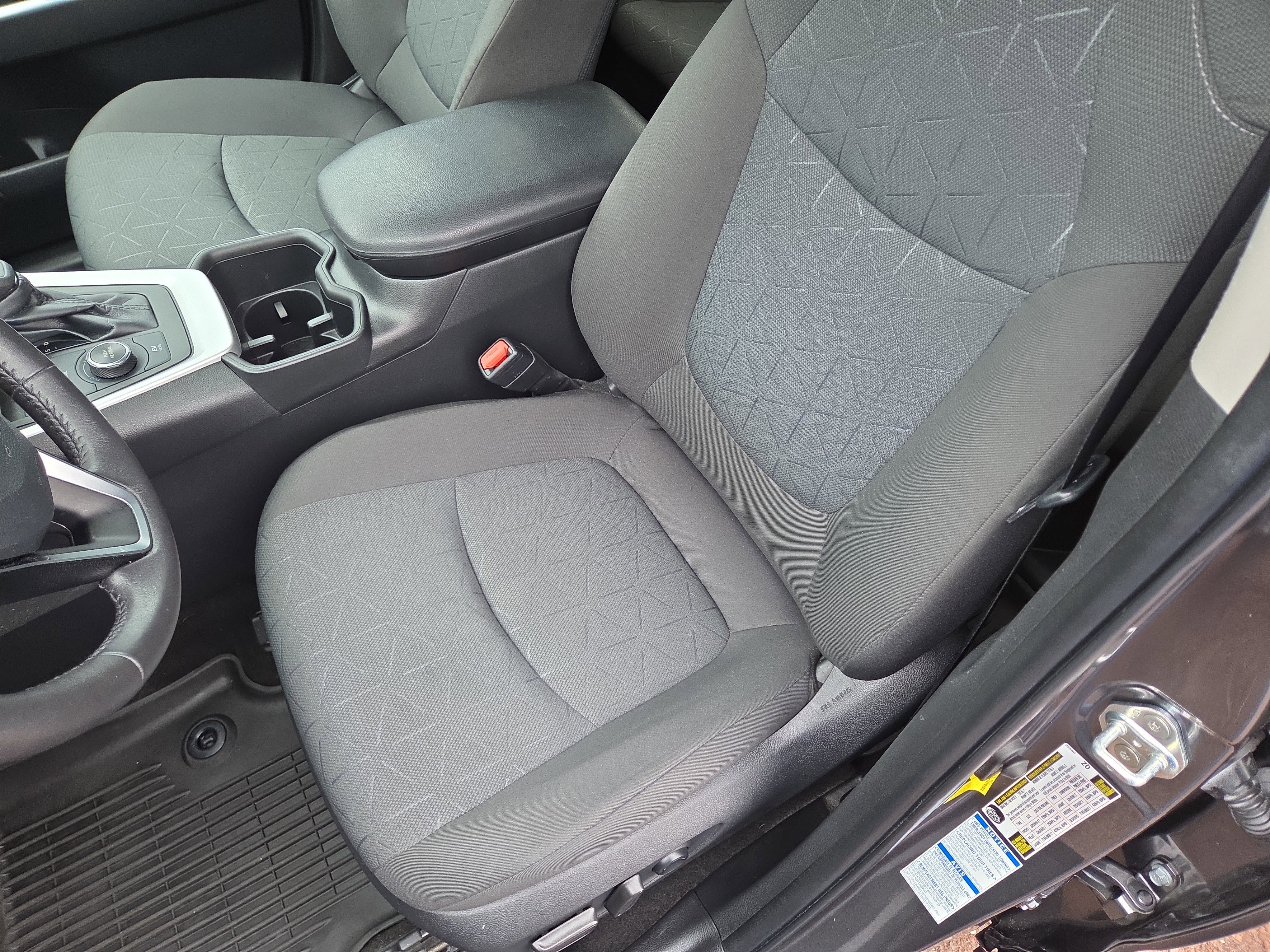 Certified 2022 Toyota RAV4 XLE w/ Convenience Package image 13