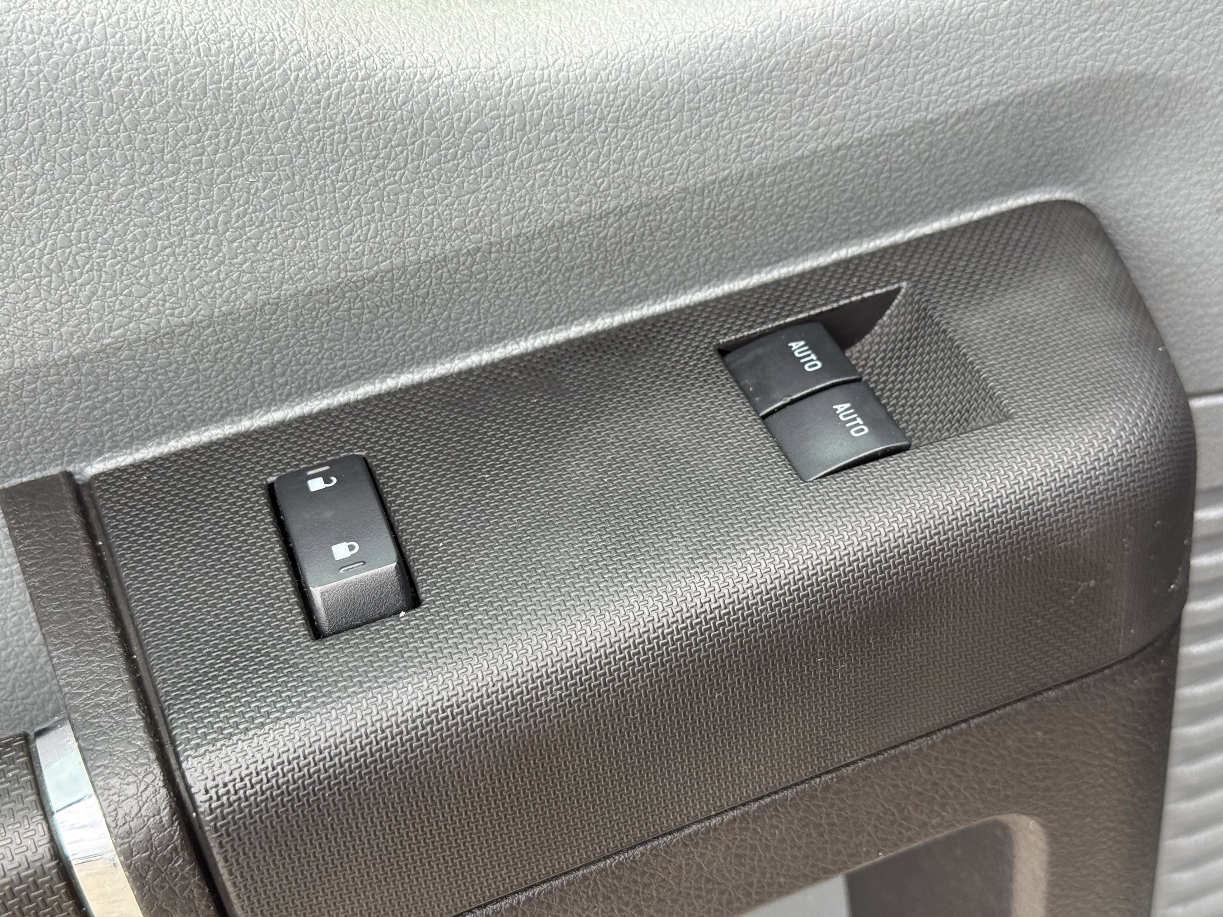 Used 2015 Ford F250 XL w/ Power Equipment Group RWD image 25