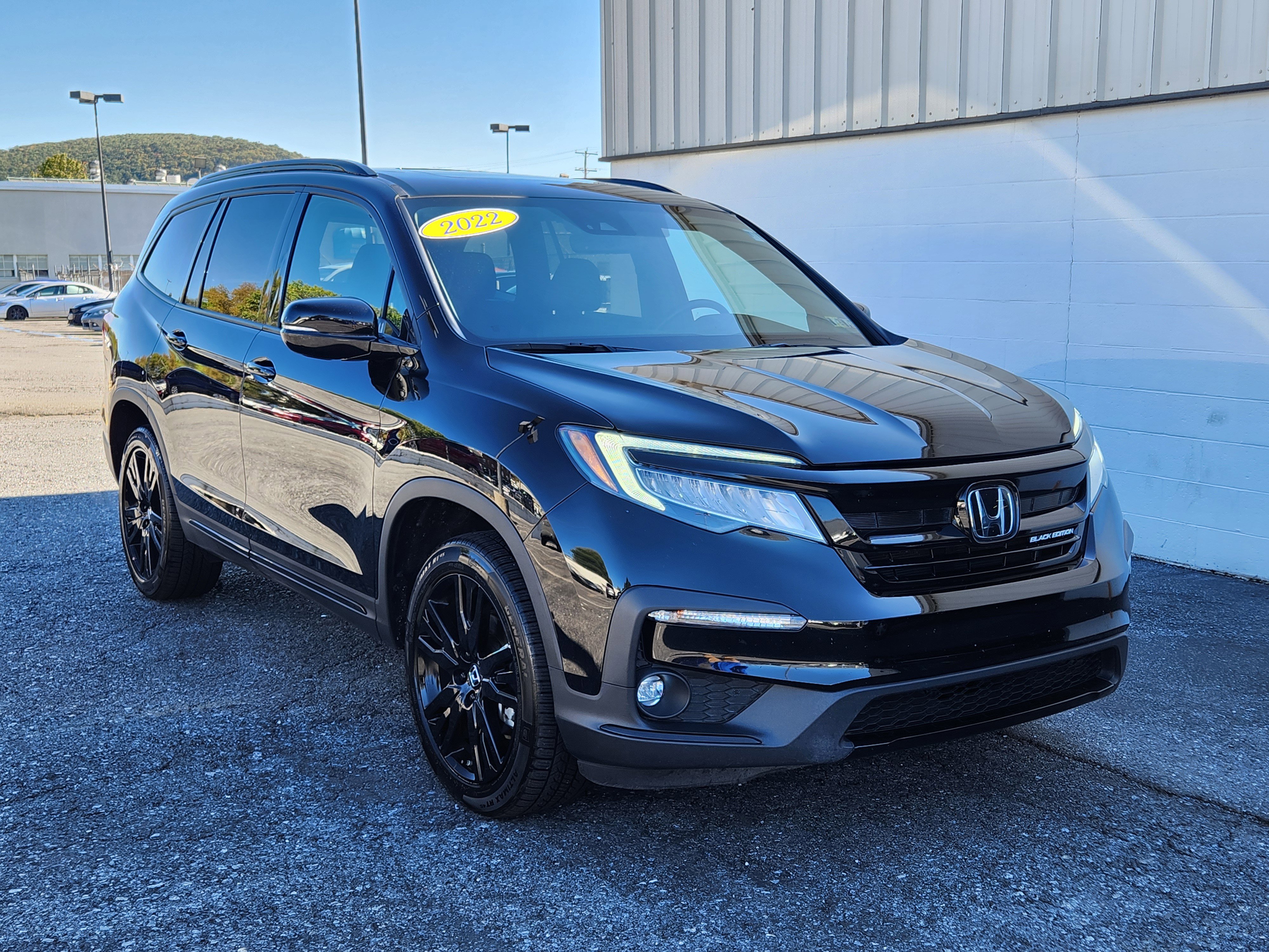 Certified 2022 Honda Pilot Black Edition image 1