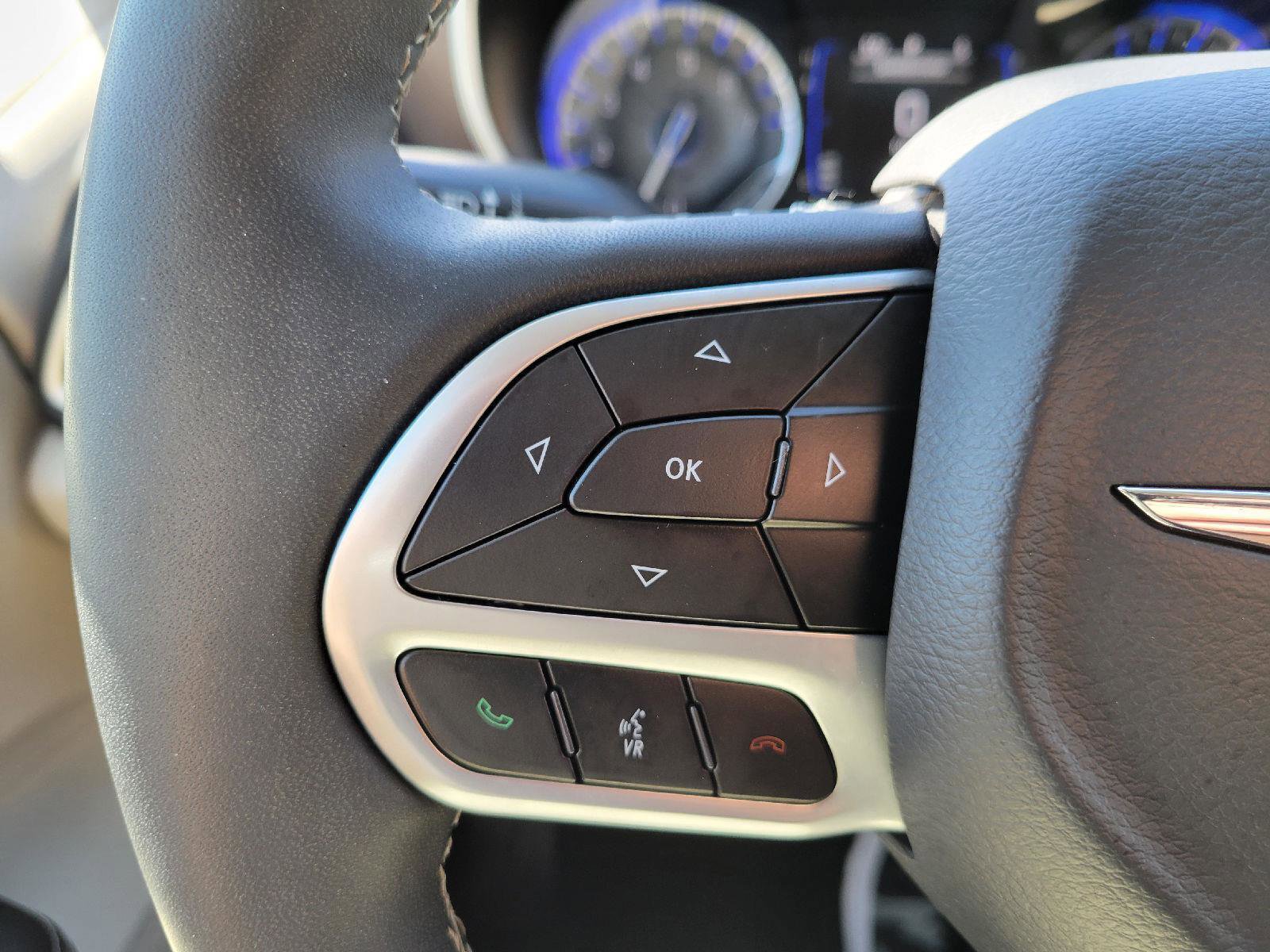 Used 2024 Chrysler Voyager LX image 16