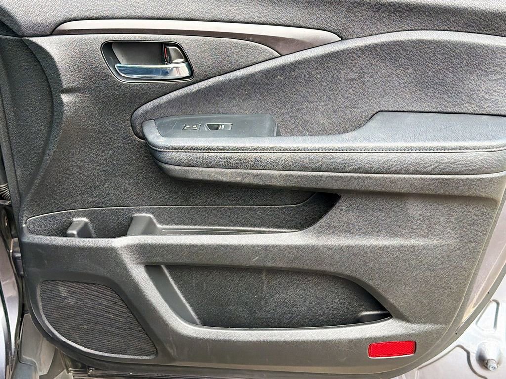 Used 2022 Honda Pilot Special Edition image 38