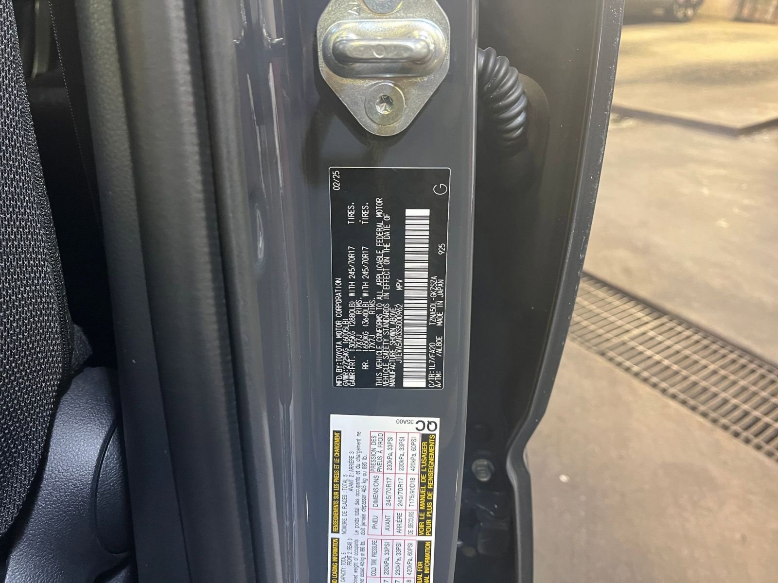 Used 2025 Toyota 4Runner SR5 image 28