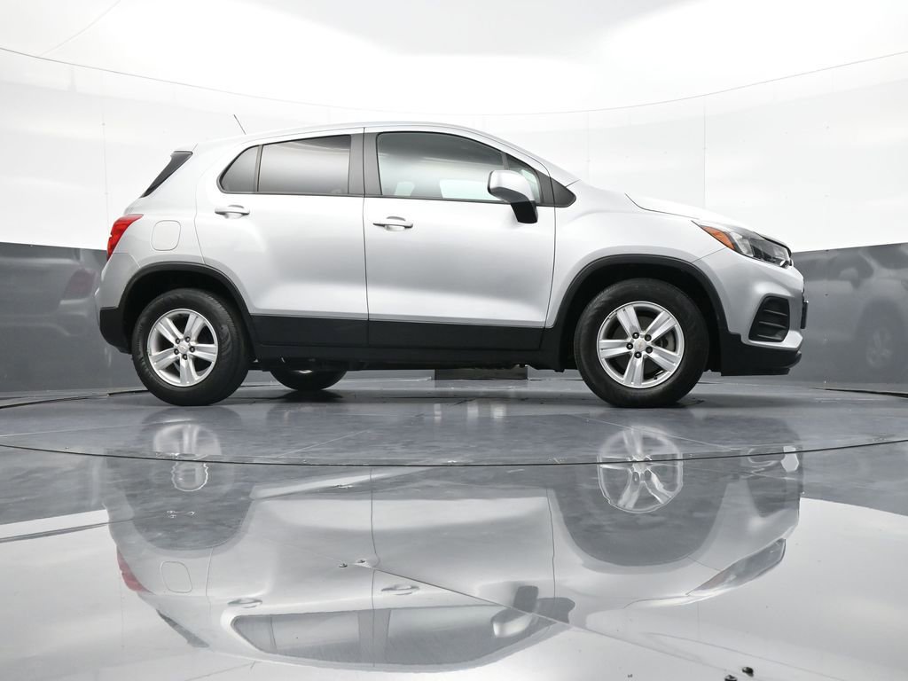 Used 2020 Chevrolet Trax LS w/ Tint and Cruise Package FWD image 26