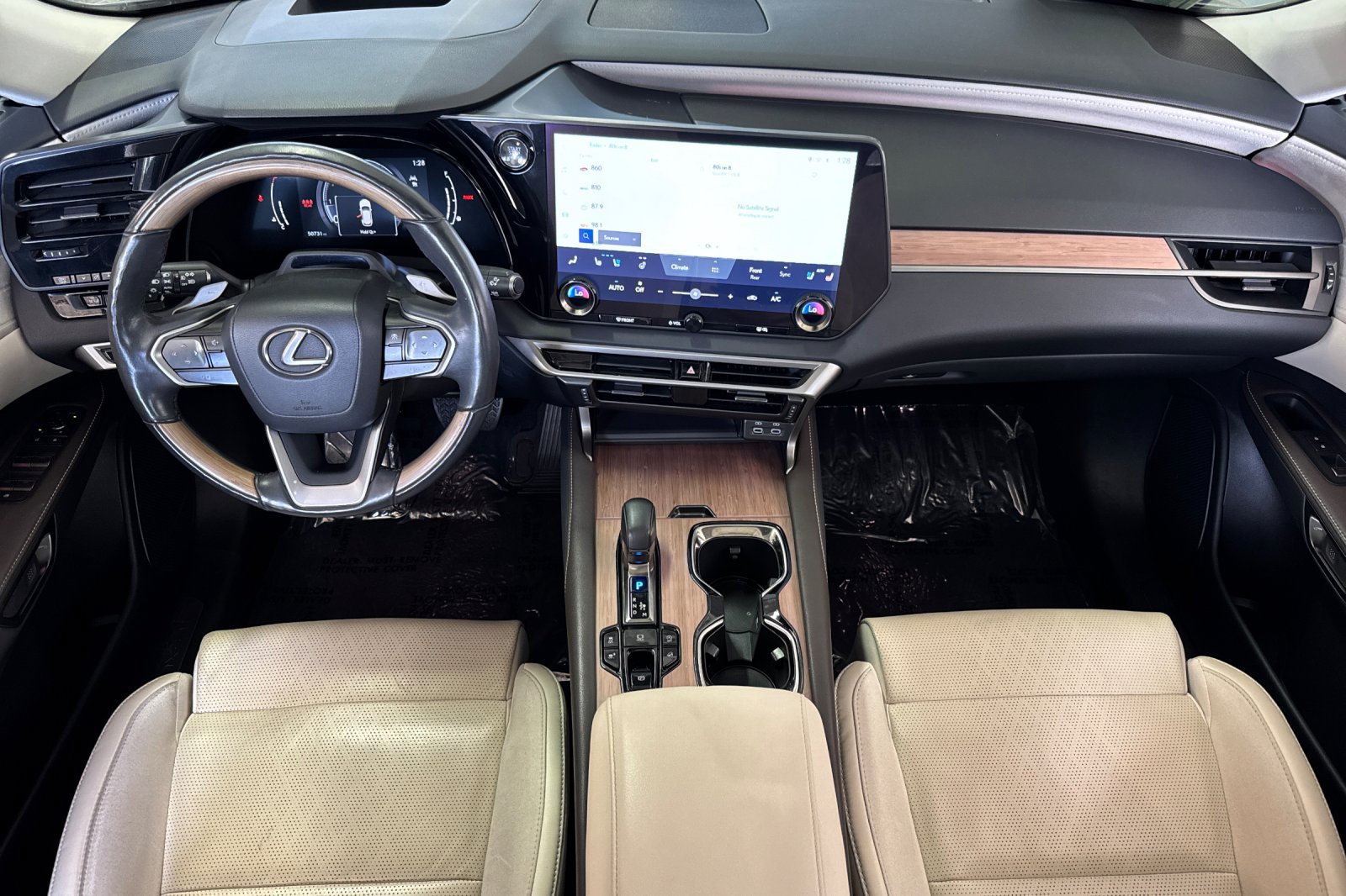 Used 2023 Lexus RX 350 AWD w/ Accessory Package (Z1) image 16