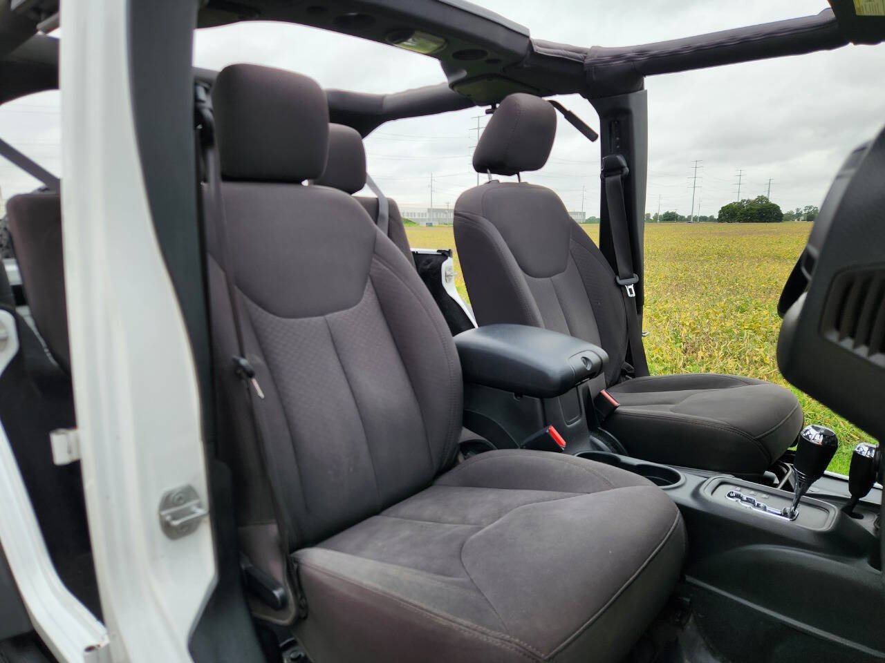 Used 2017 Jeep Wrangler Unlimited Sport w/ Quick Order Package 24S AWD/4WD image 9