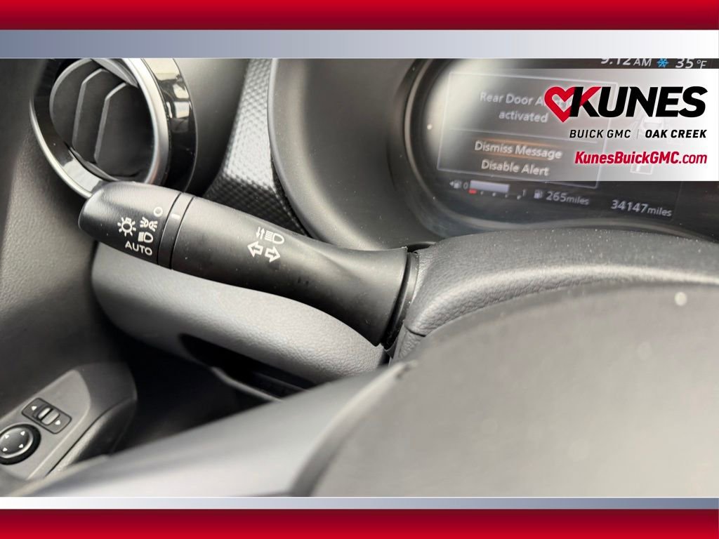 Used 2024 Nissan Kicks SV image 13