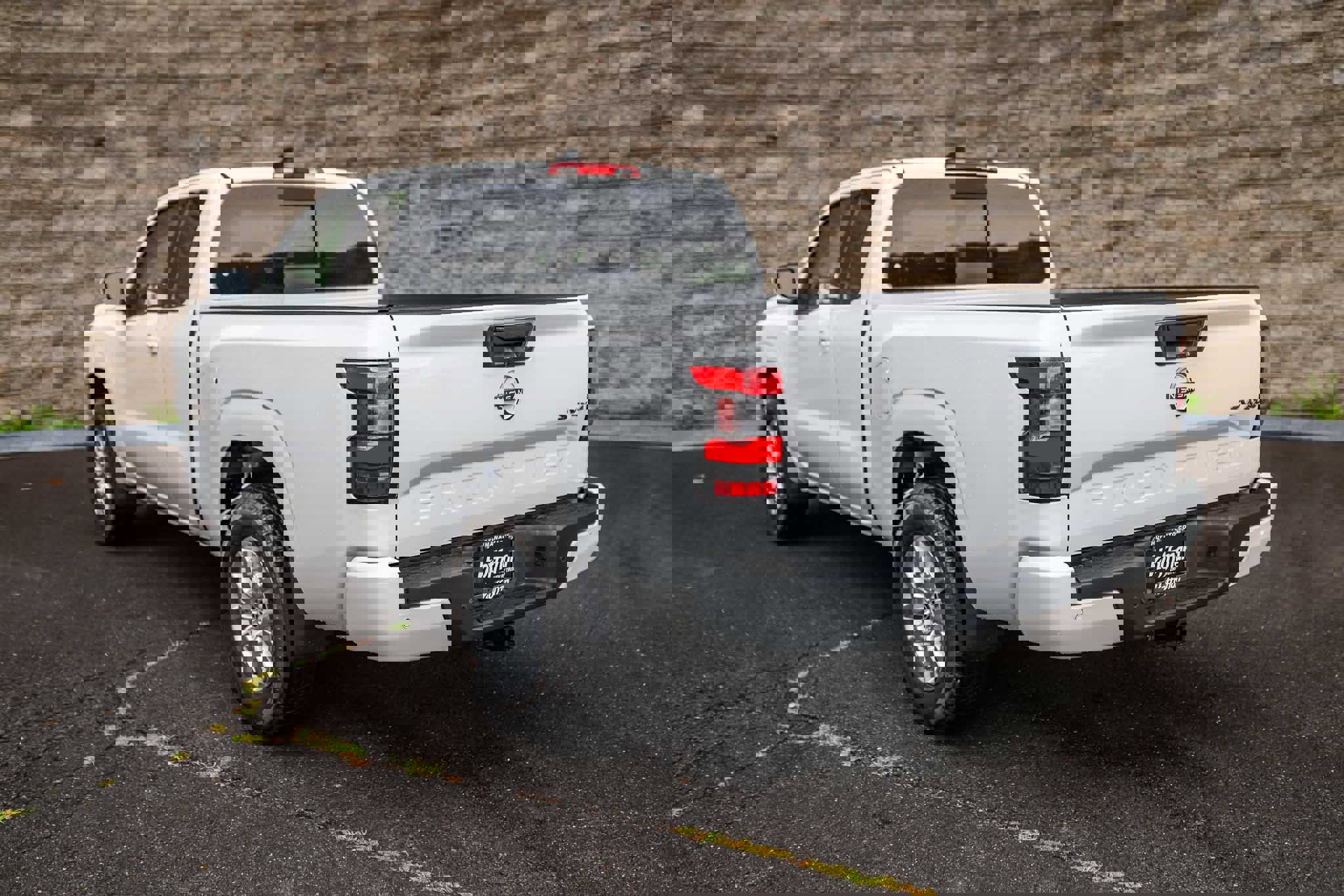 New 2024 Nissan Frontier SV w/ SV Convenience Package image 4