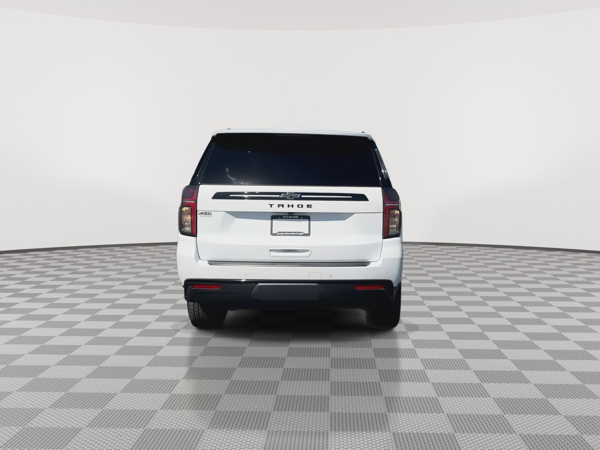 Certified 2024 Chevrolet Tahoe Z71 w/ Luxury Package AWD/4WD image 7