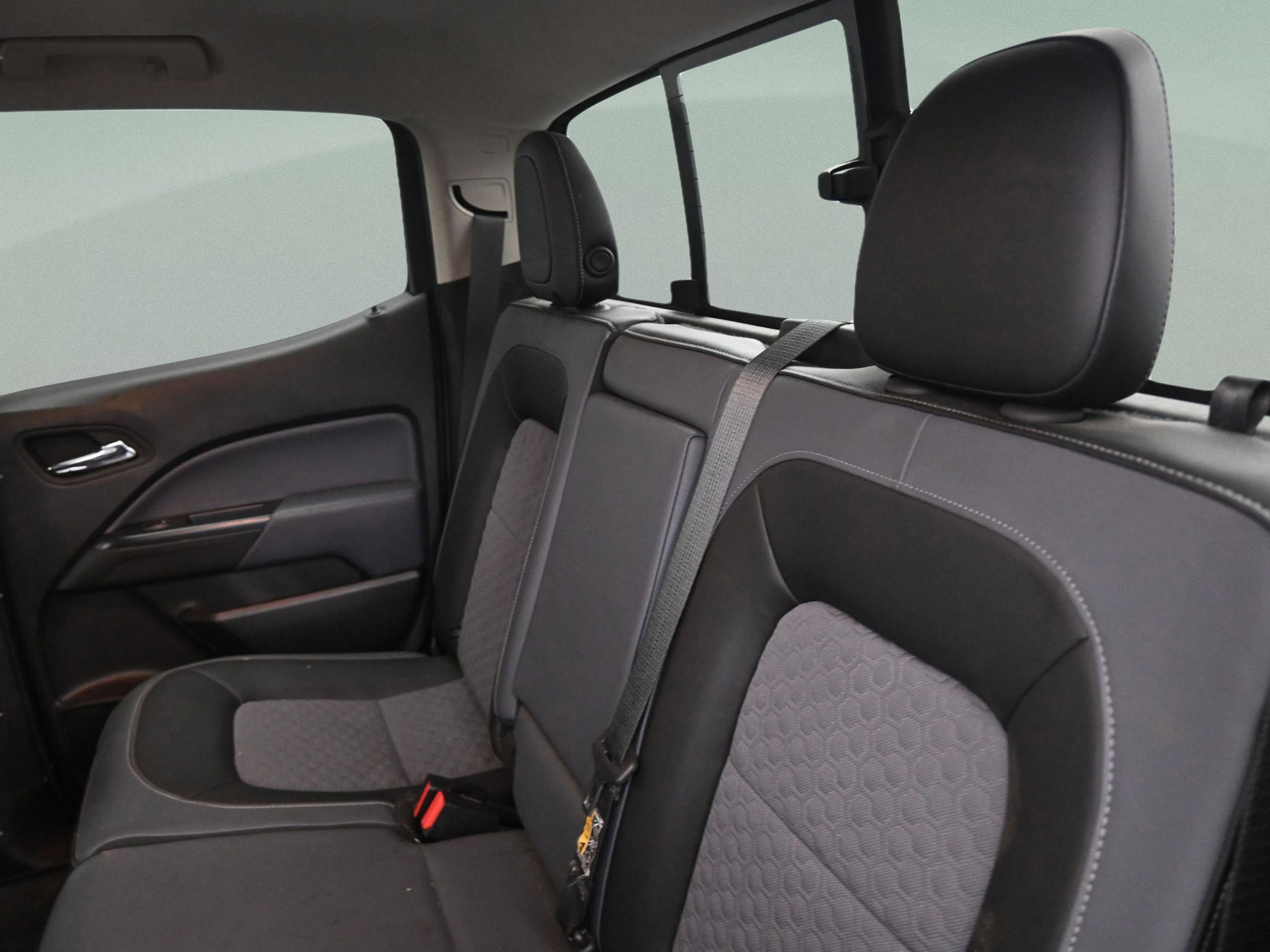 Used 2017 Chevrolet Colorado Z71 image 33