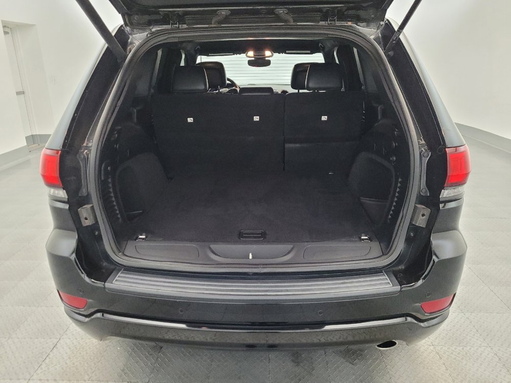 Used 2020 Jeep Grand Cherokee Altitude image 29