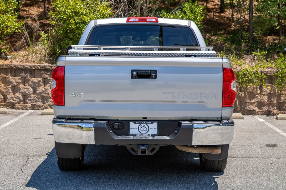 Used 2018 Toyota Tundra Limited AWD/4WD image 7