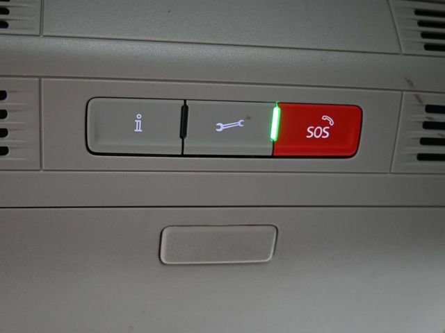 Used 2022 Volkswagen Tiguan SE image 35