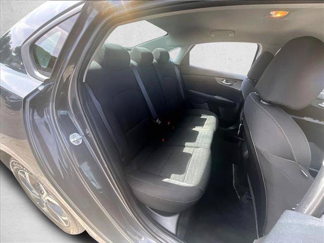 Used 2019 Kia Forte LXS FWD image 28
