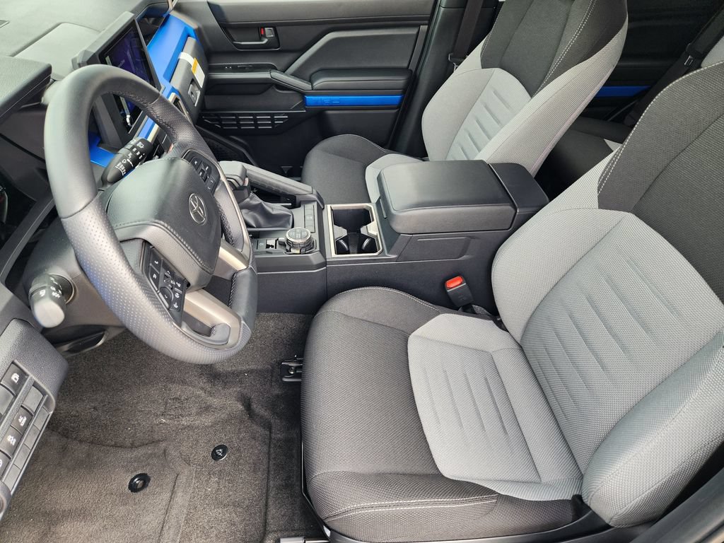 Used 2025 Toyota 4Runner TRD Off-Road AWD/4WD image 13