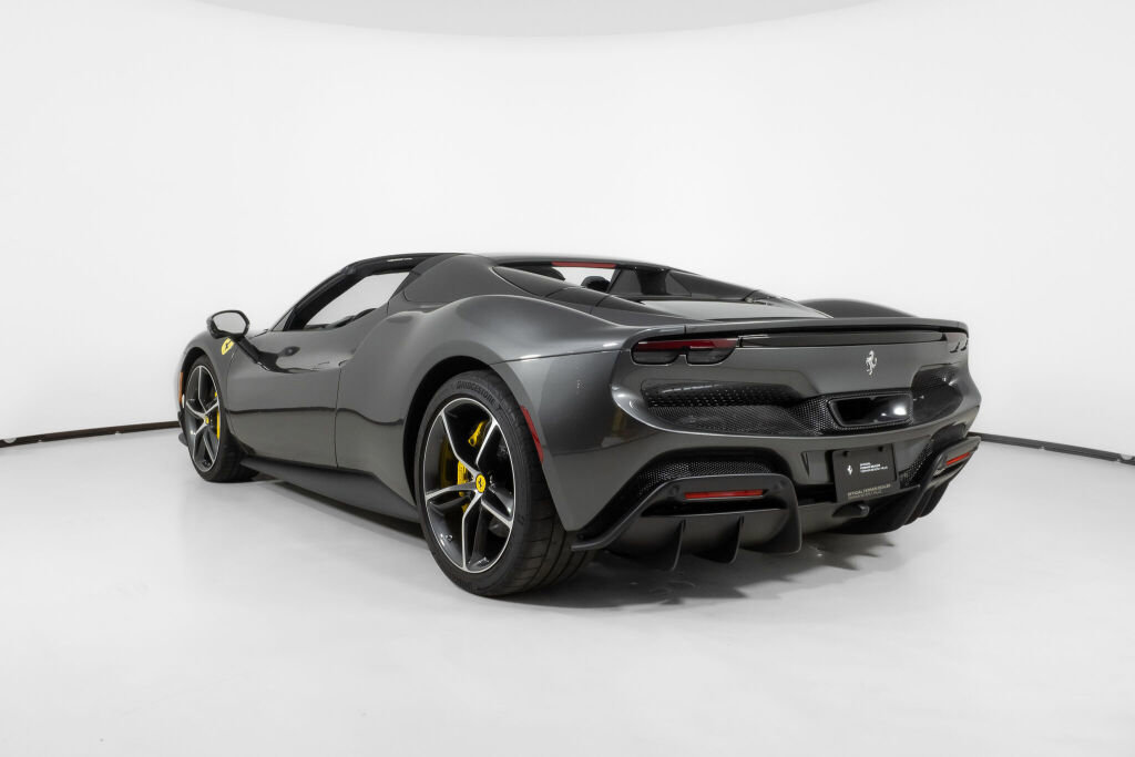 Used 2025 Ferrari 296 GTS image 4
