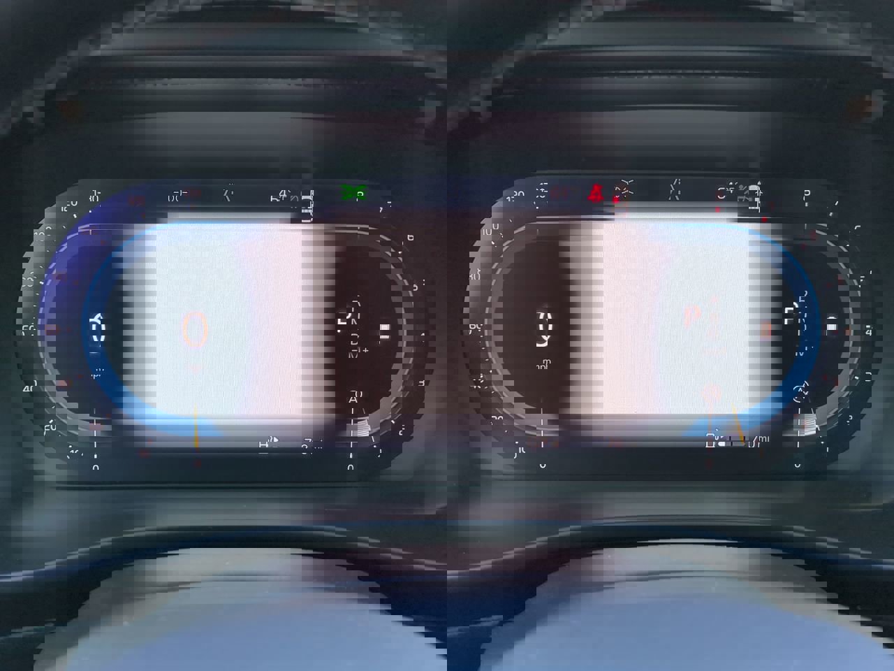 New 2025 Volvo XC40 B5 Core w/ Protection Package Premier image 26