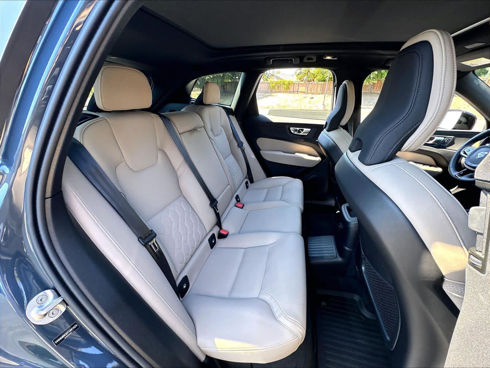 Used 2026 Volvo XC60 T8 Plus w/ Protection Package Premier AWD/4WD image 30