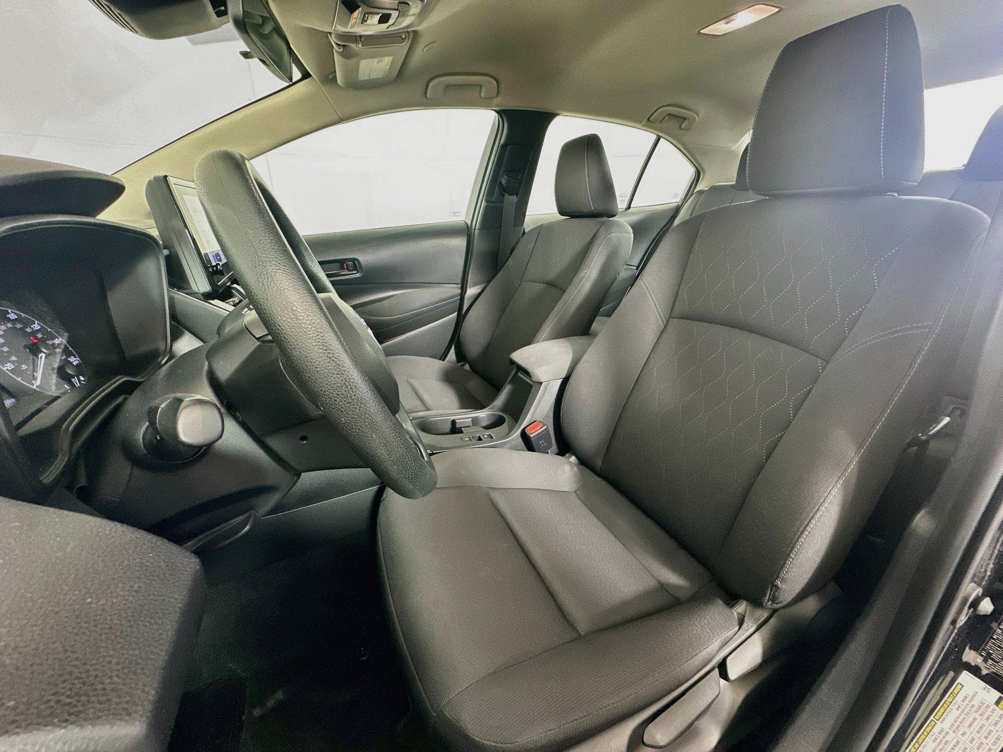 Used 2024 Toyota Corolla LE FWD image 13
