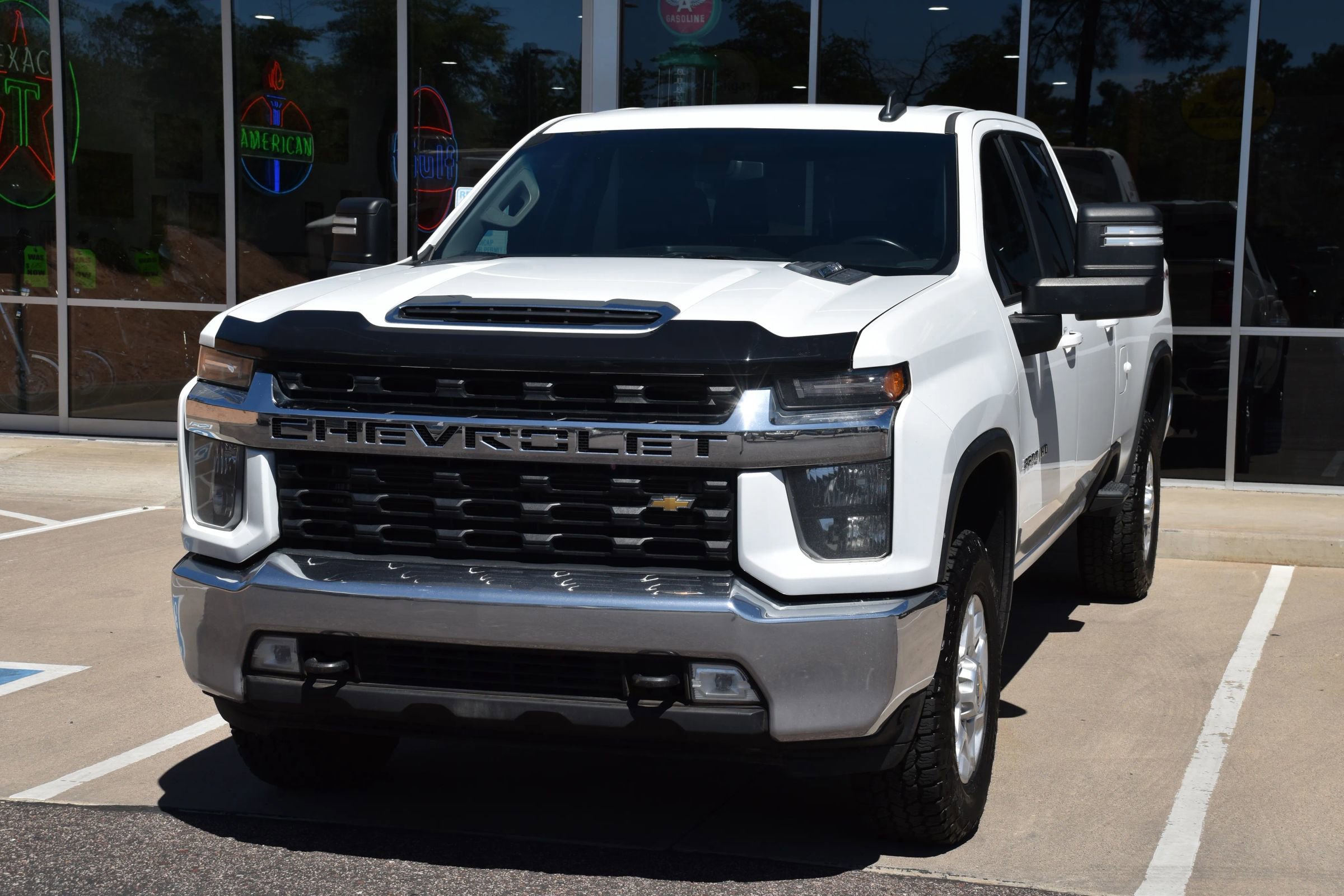 Used 2022 Chevrolet Silverado 3500 LT w/ Convenience Package image 10