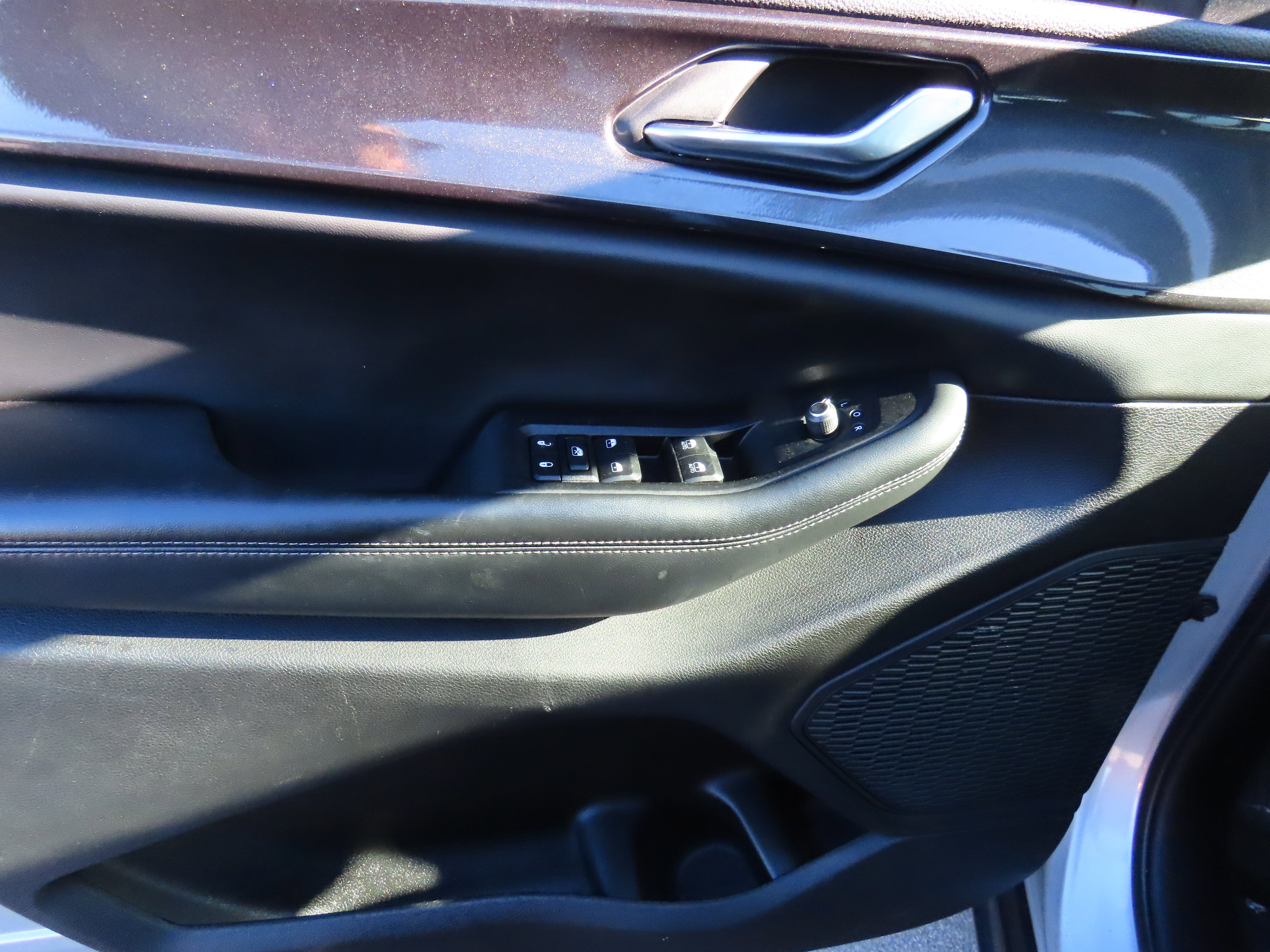 Used 2023 Jeep Grand Cherokee L Laredo image 24