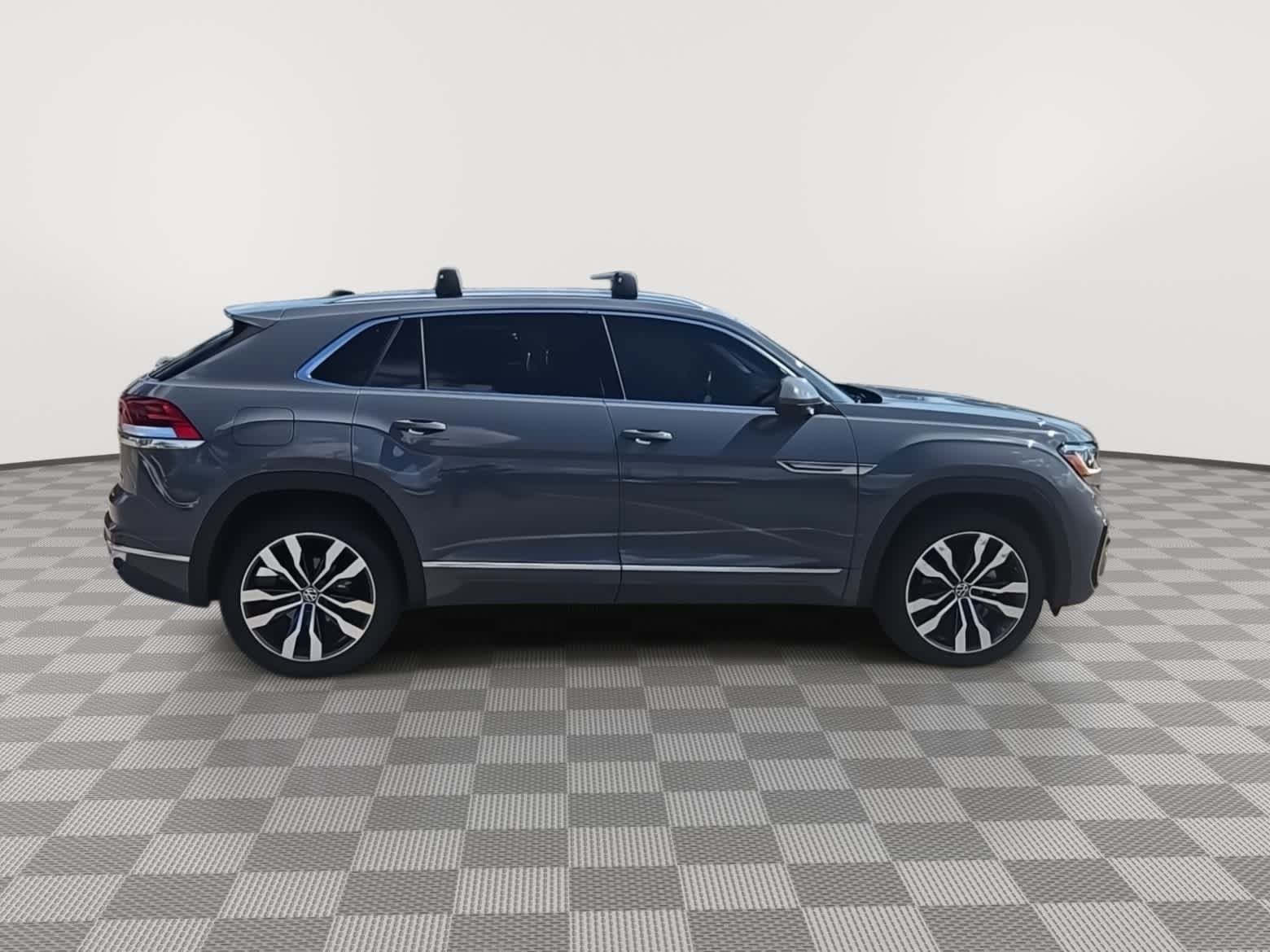Used 2023 Volkswagen Atlas Cross Sport SEL Premium R-Line AWD/4WD image 9