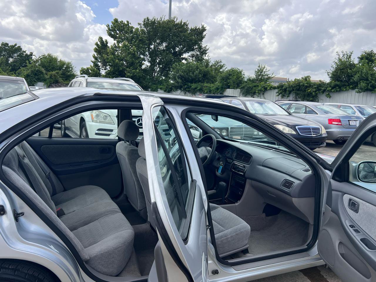 Used 2001 Nissan Altima GXE image 32