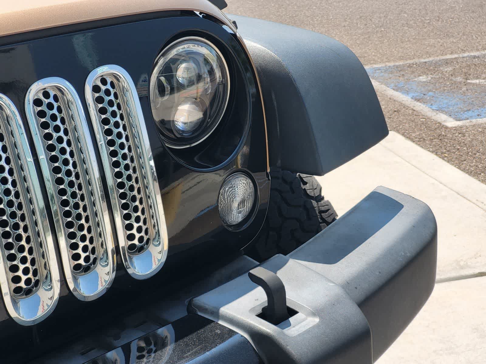 Used 2015 Jeep Wrangler Sport AWD/4WD image 7