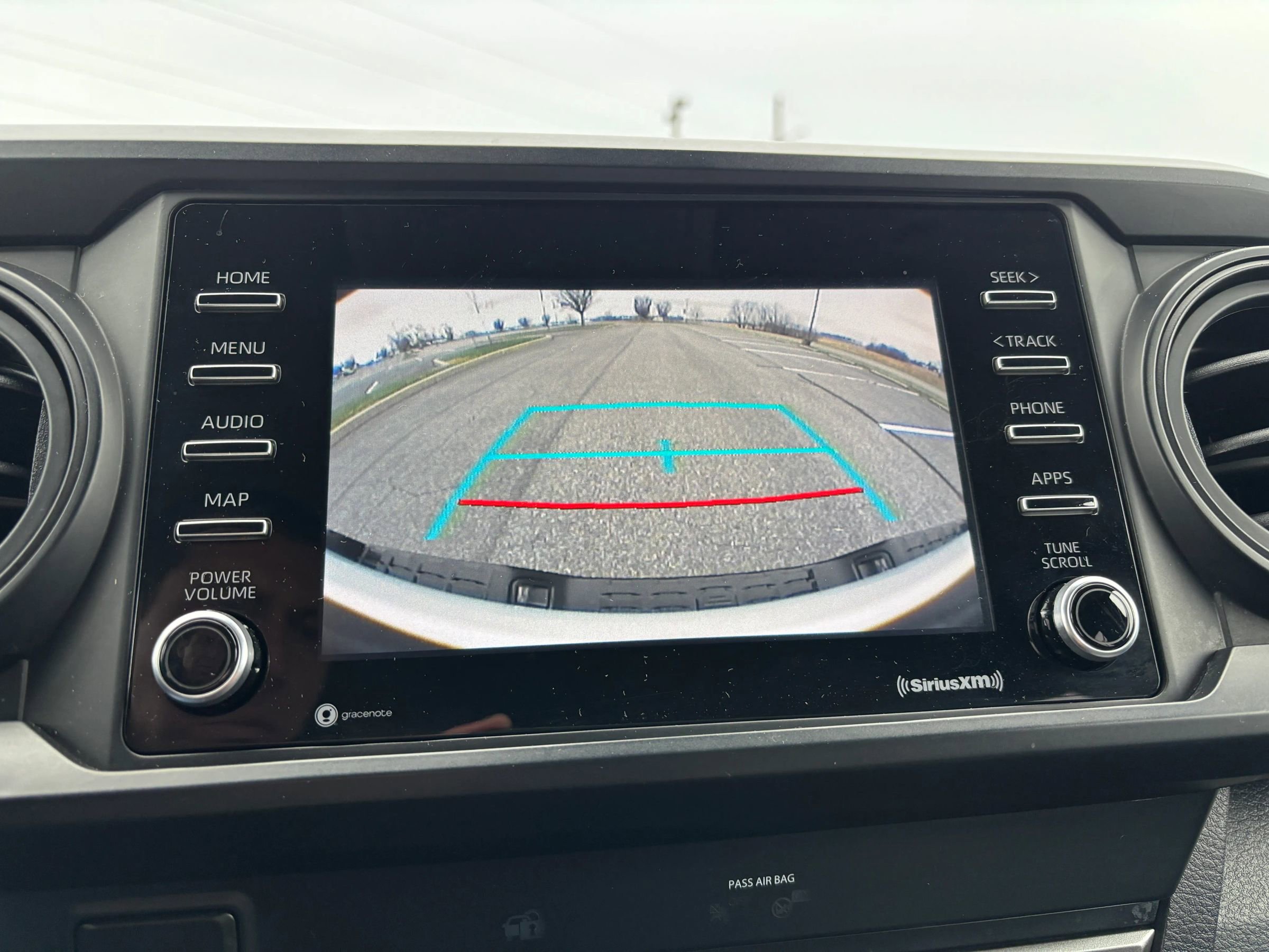 Used 2020 Toyota Tacoma SR image 30