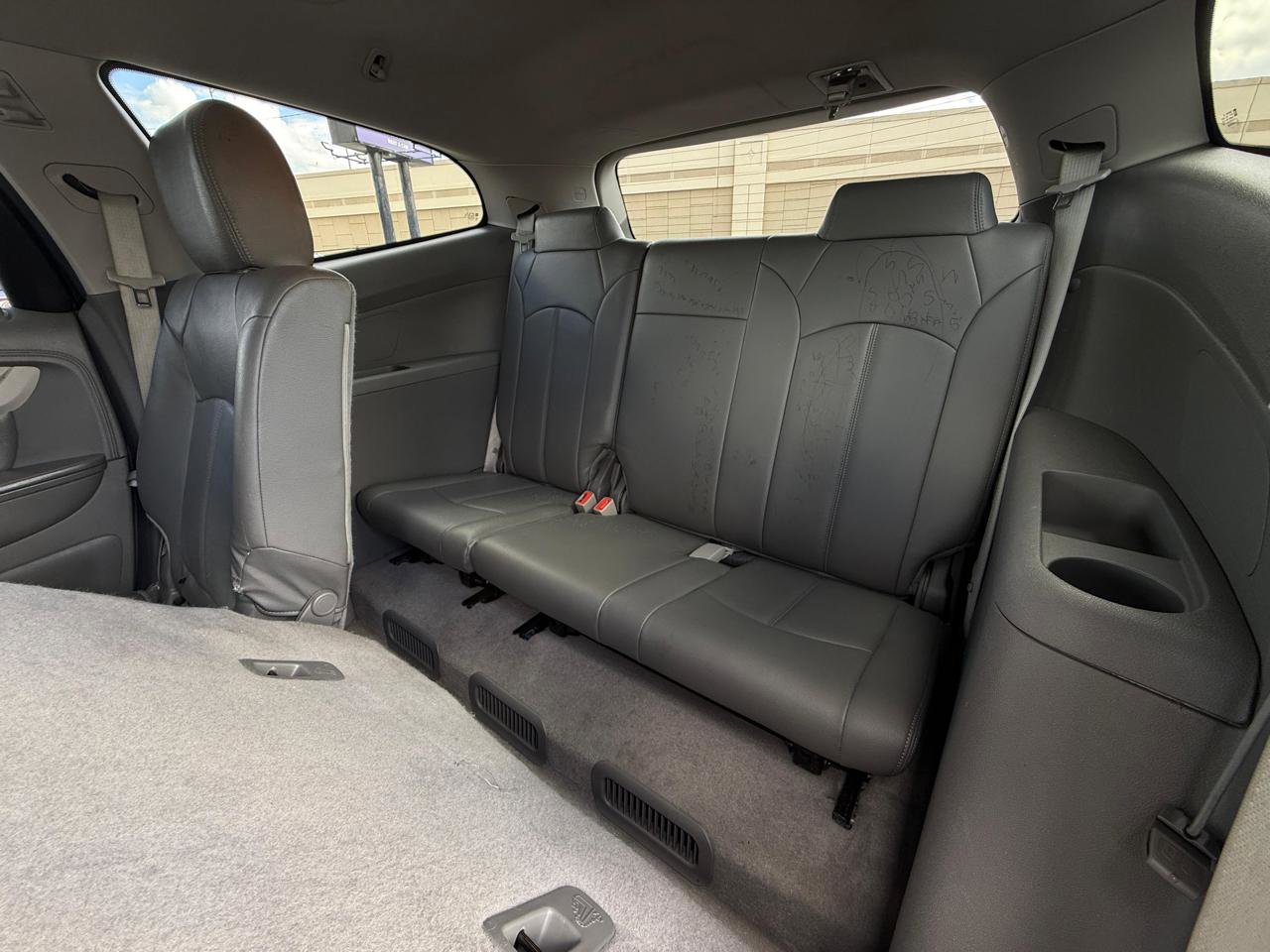 Used 2017 Chevrolet Traverse LS FWD image 23