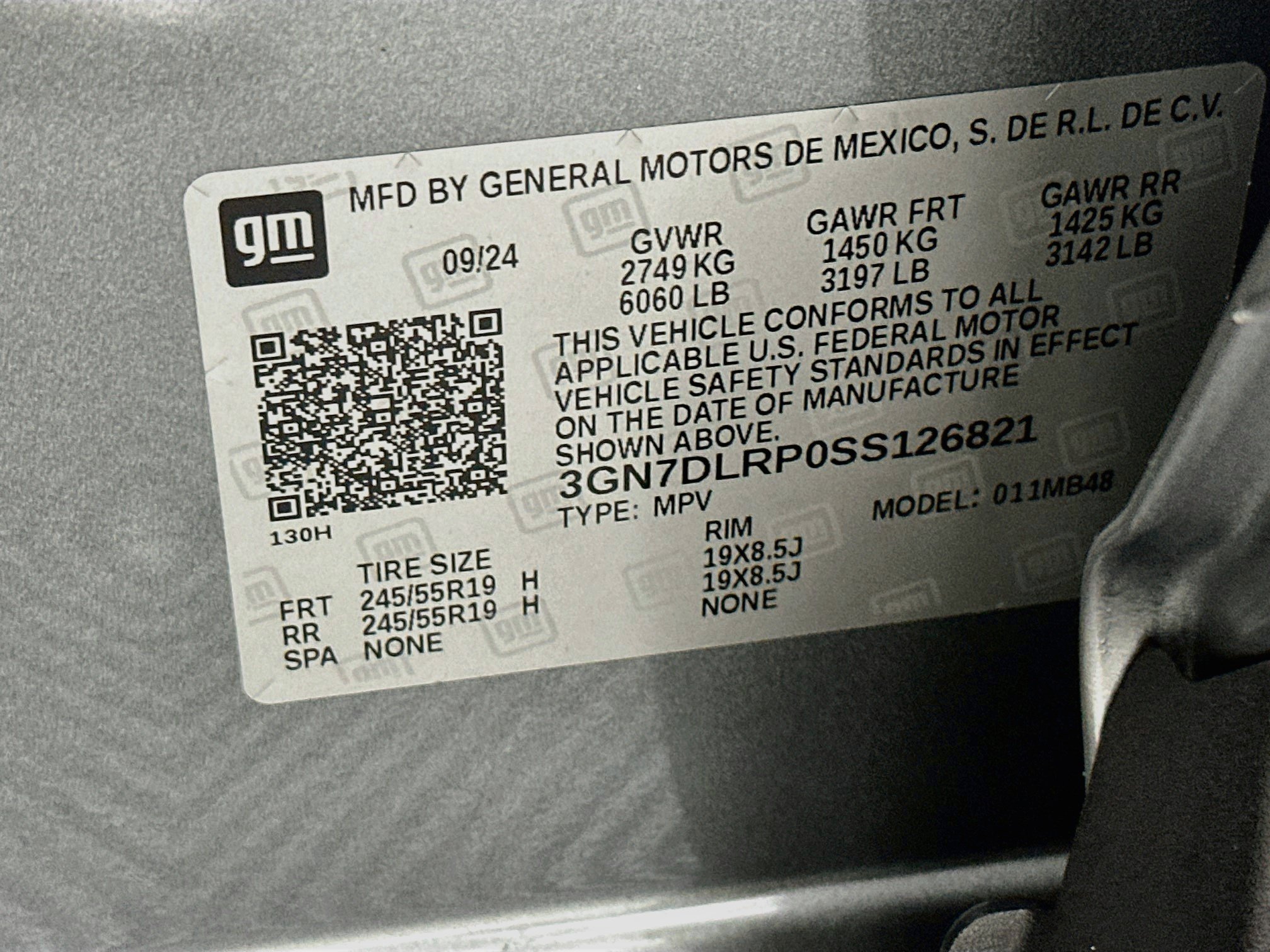 Used 2025 Chevrolet Equinox EV LT FWD image 12