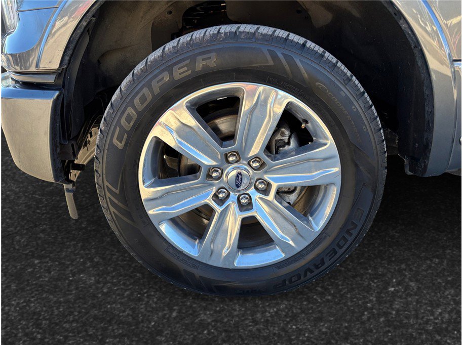 Used 2017 Ford F150 Platinum w/ Equipment Group 701A Luxury image 13