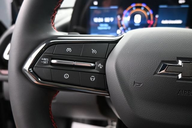 New 2027 Chevrolet Traverse RS w/ LPO, Floor Liner Package FWD image 16