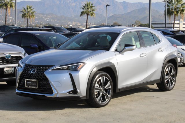 Certified 2025 Lexus UX 300h FWD image 3