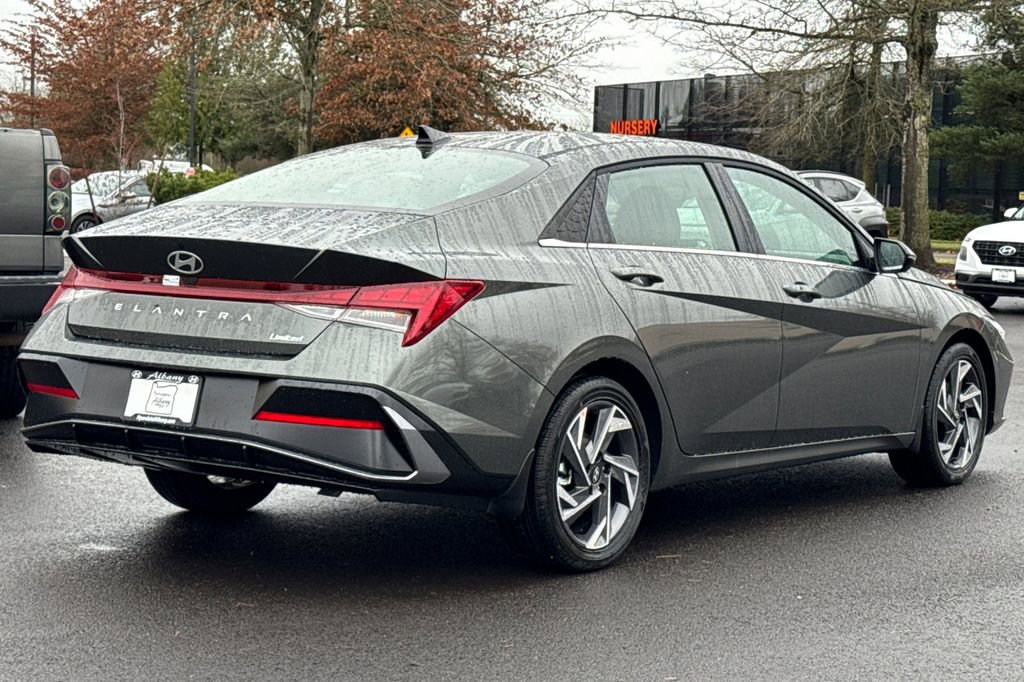 New 2026 Hyundai Elantra Limited image 5