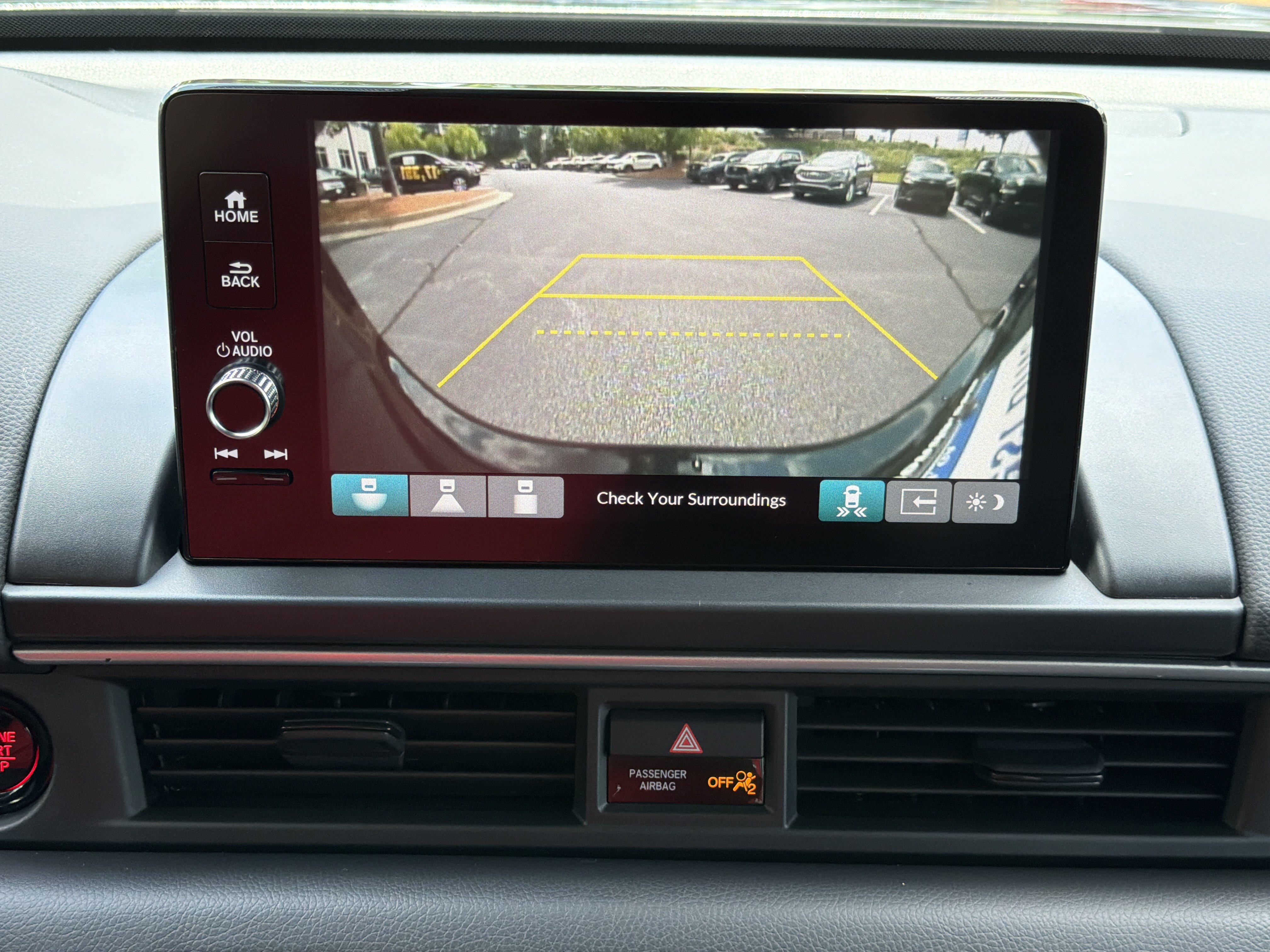 Used 2023 Honda Pilot Touring image 6